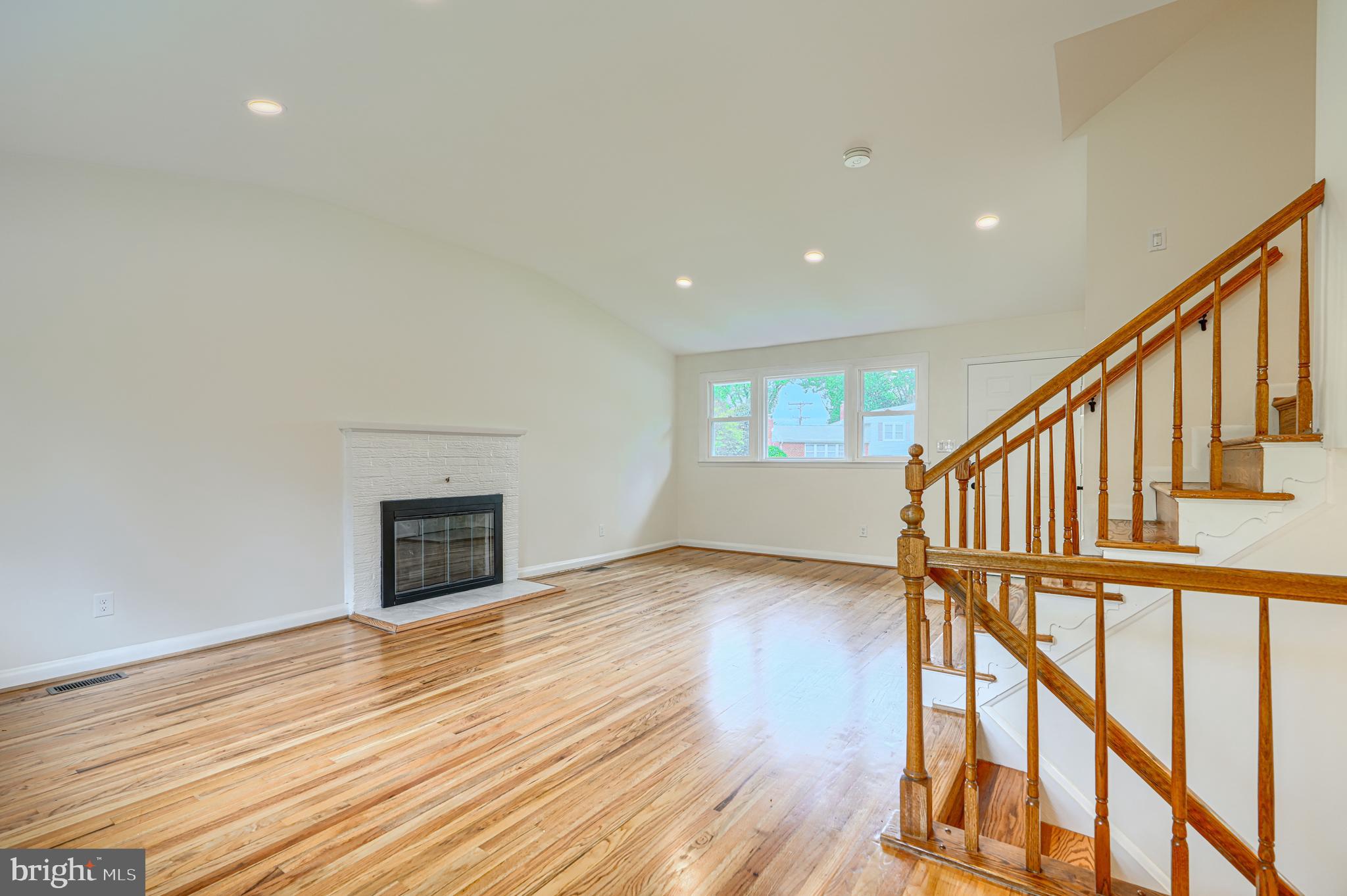 SUBURBAN GREENS - Residential