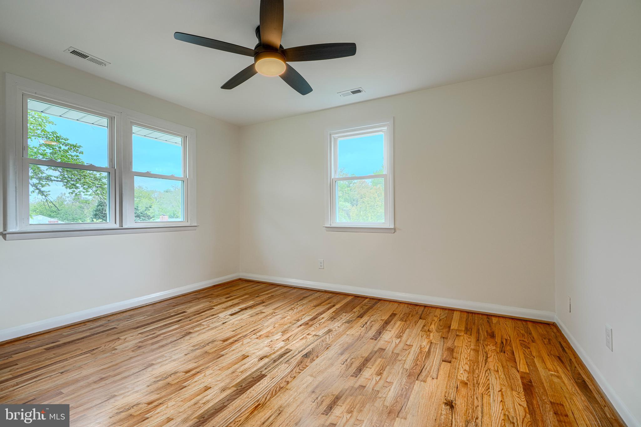 SUBURBAN GREENS - Residential