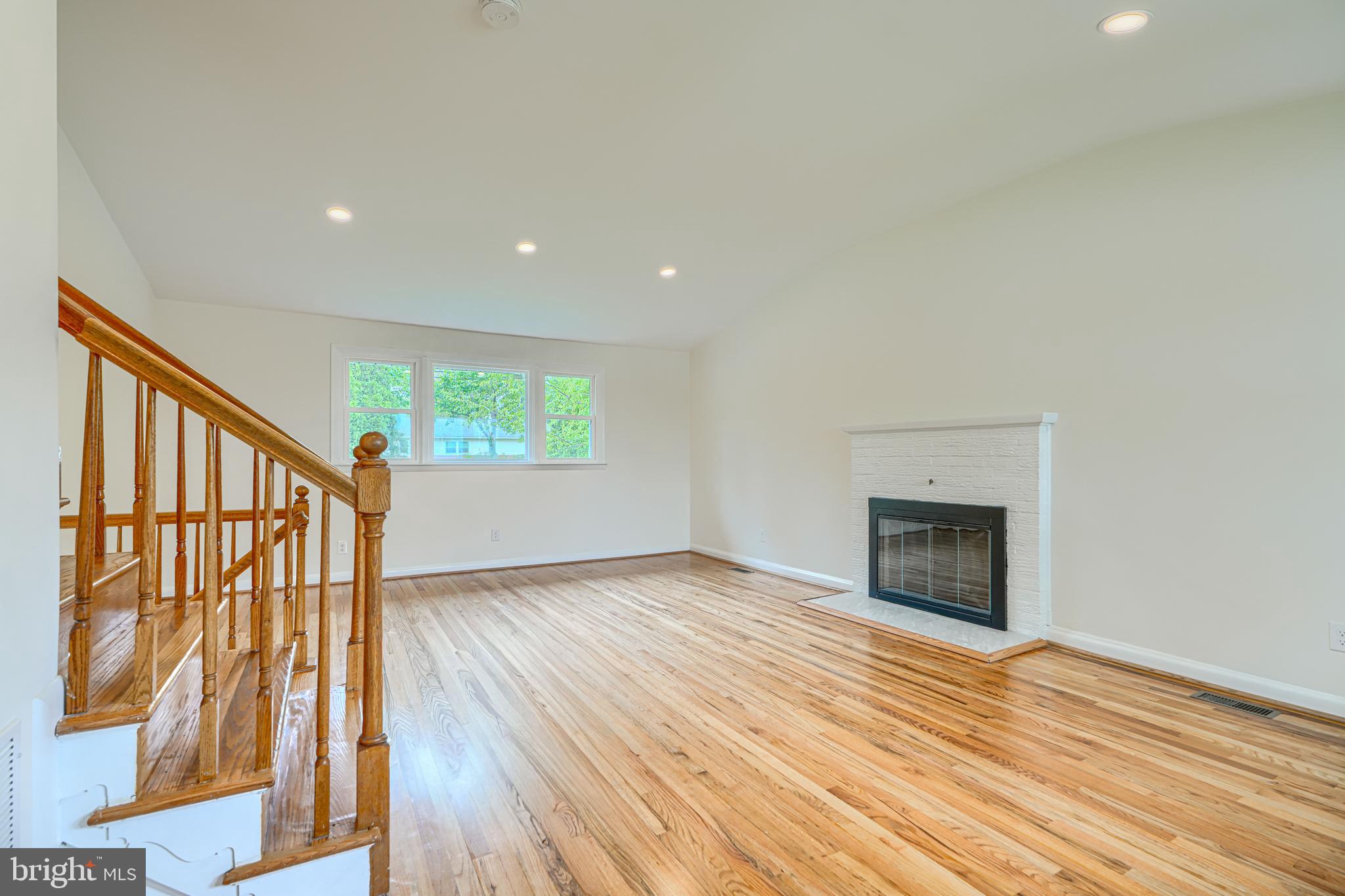 SUBURBAN GREENS - Residential