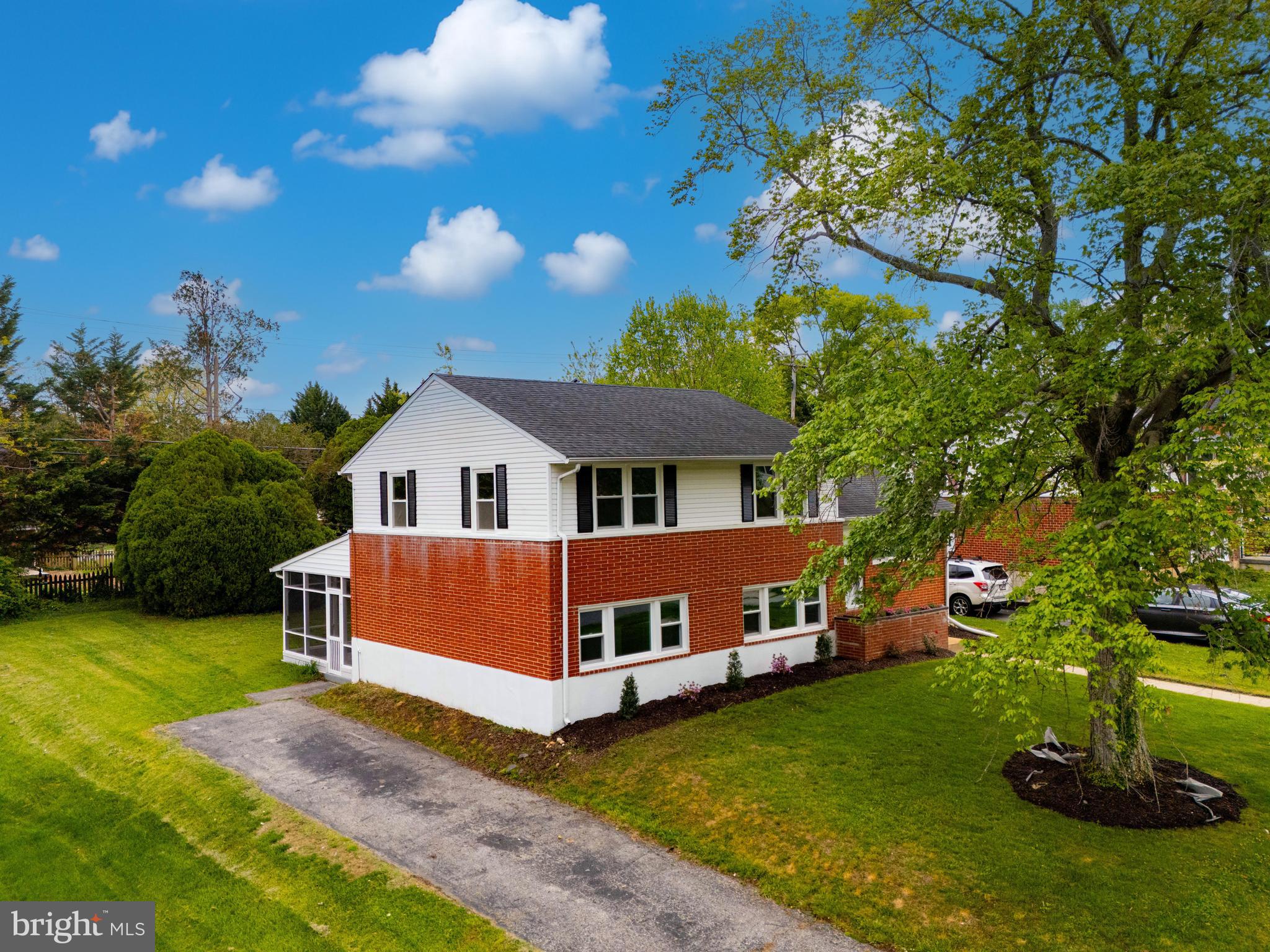 SUBURBAN GREENS - Residential