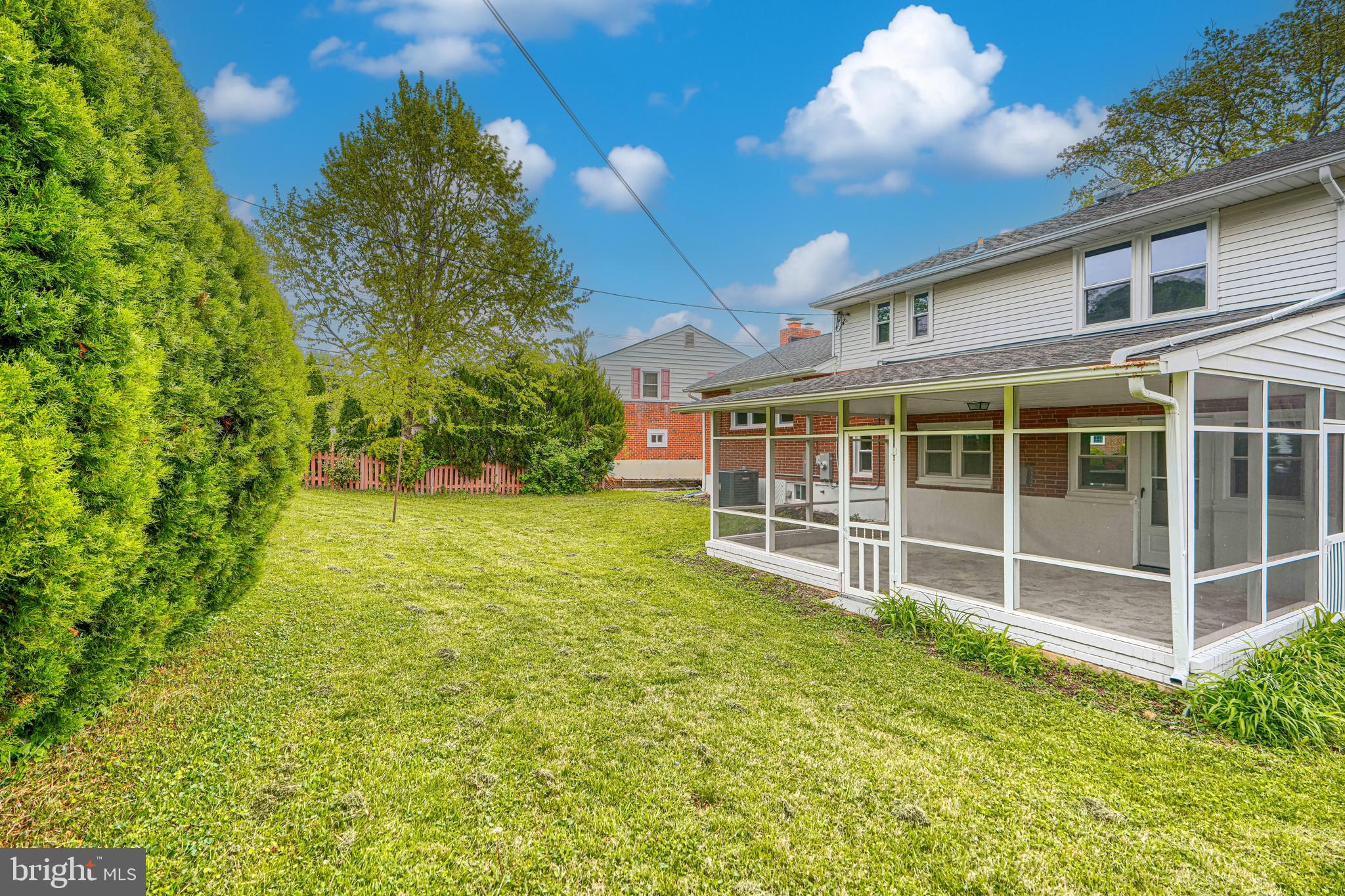 SUBURBAN GREENS - Residential