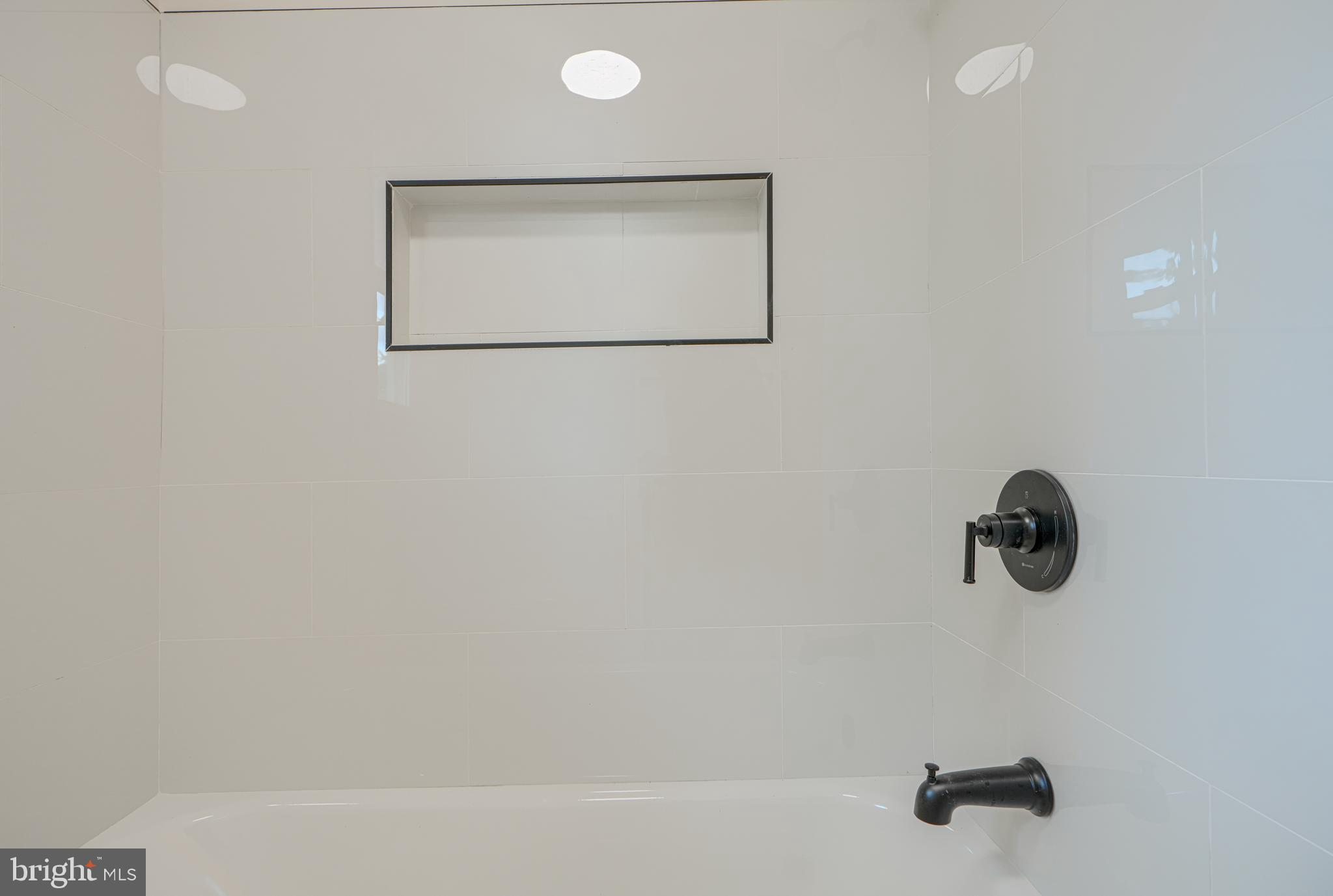 SUBURBAN GREENS - Residential