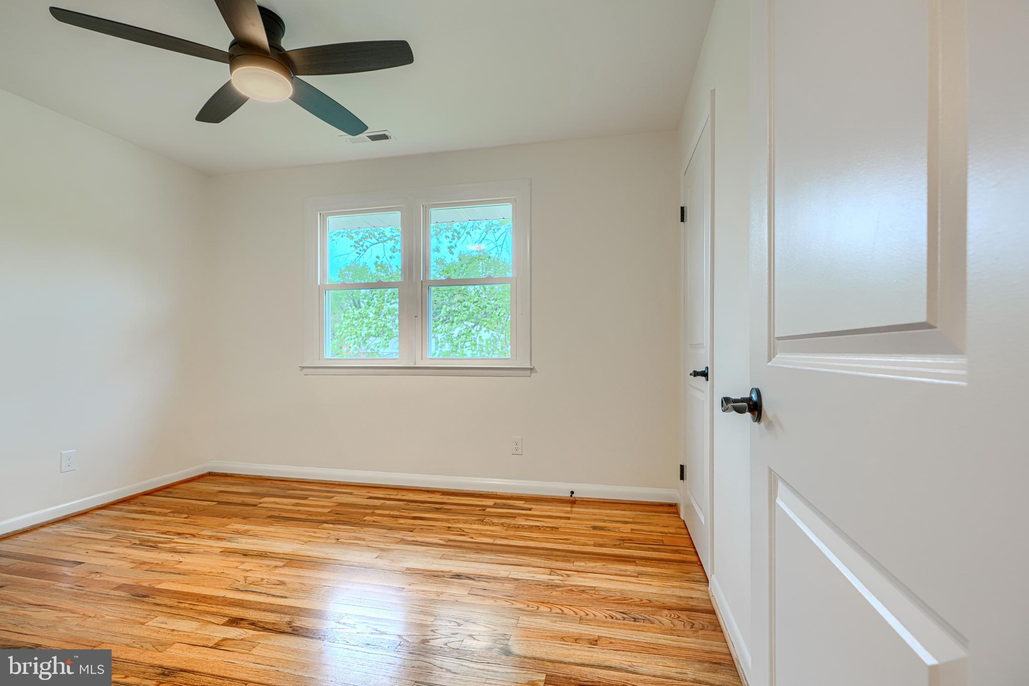 SUBURBAN GREENS - Residential