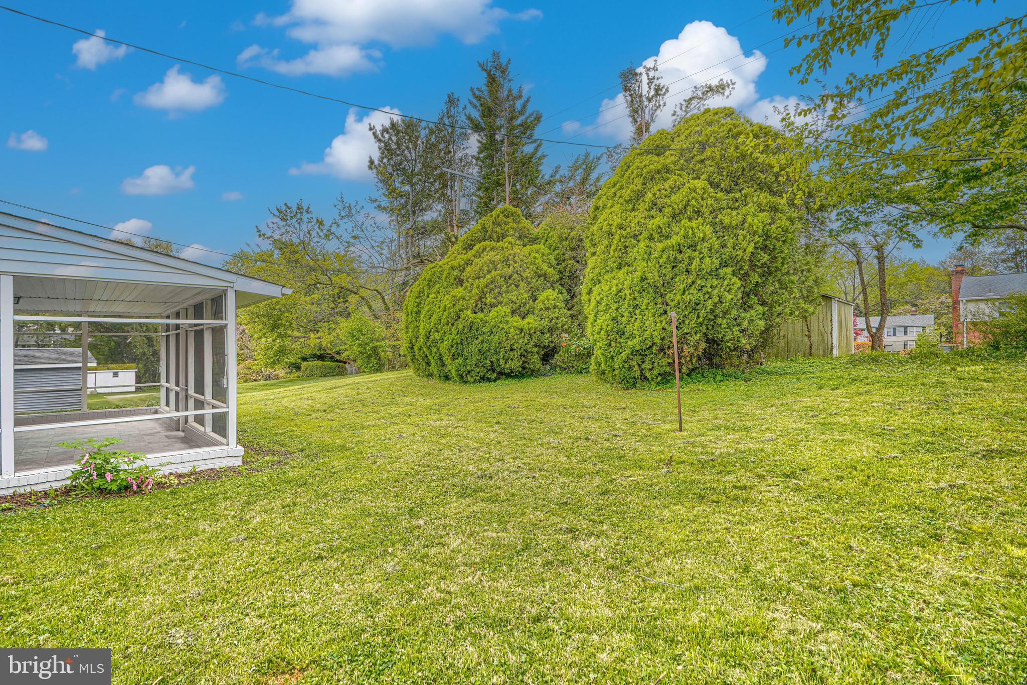 SUBURBAN GREENS - Residential