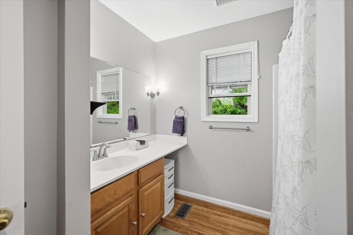 BOLIVAR VILLAGE - Residential