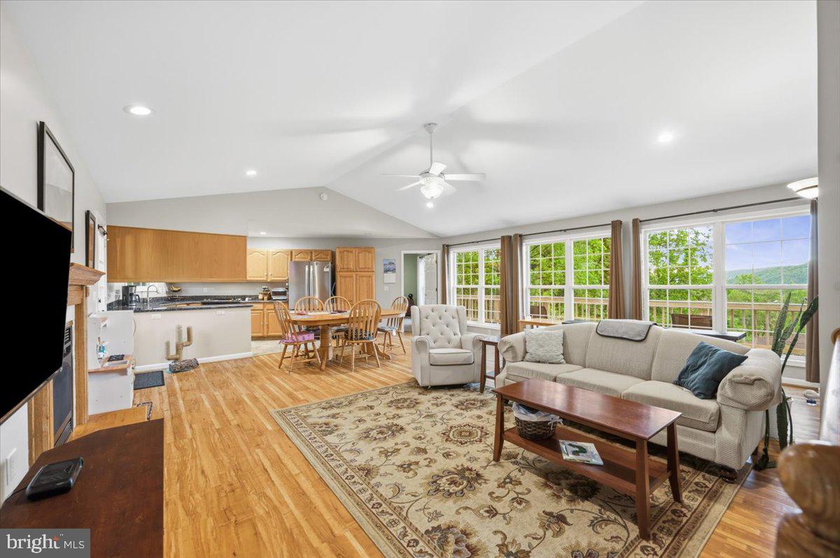 BOLIVAR VILLAGE - Residential