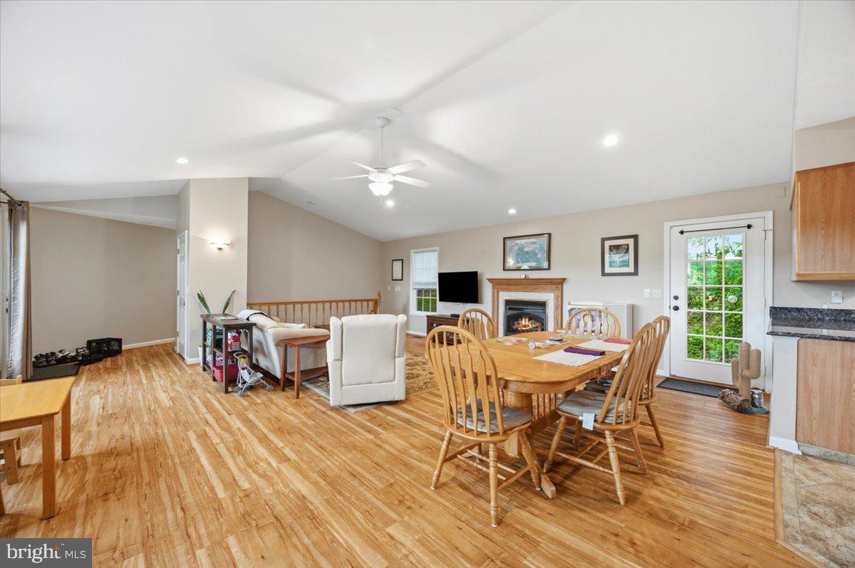 BOLIVAR VILLAGE - Residential