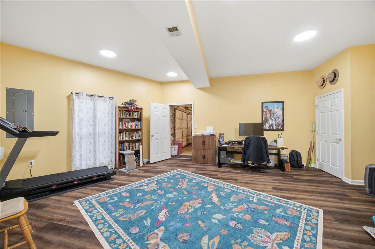 BOLIVAR VILLAGE - Residential