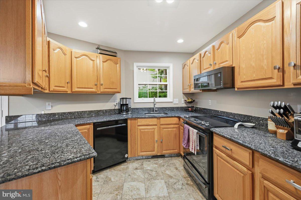 BOLIVAR VILLAGE - Residential