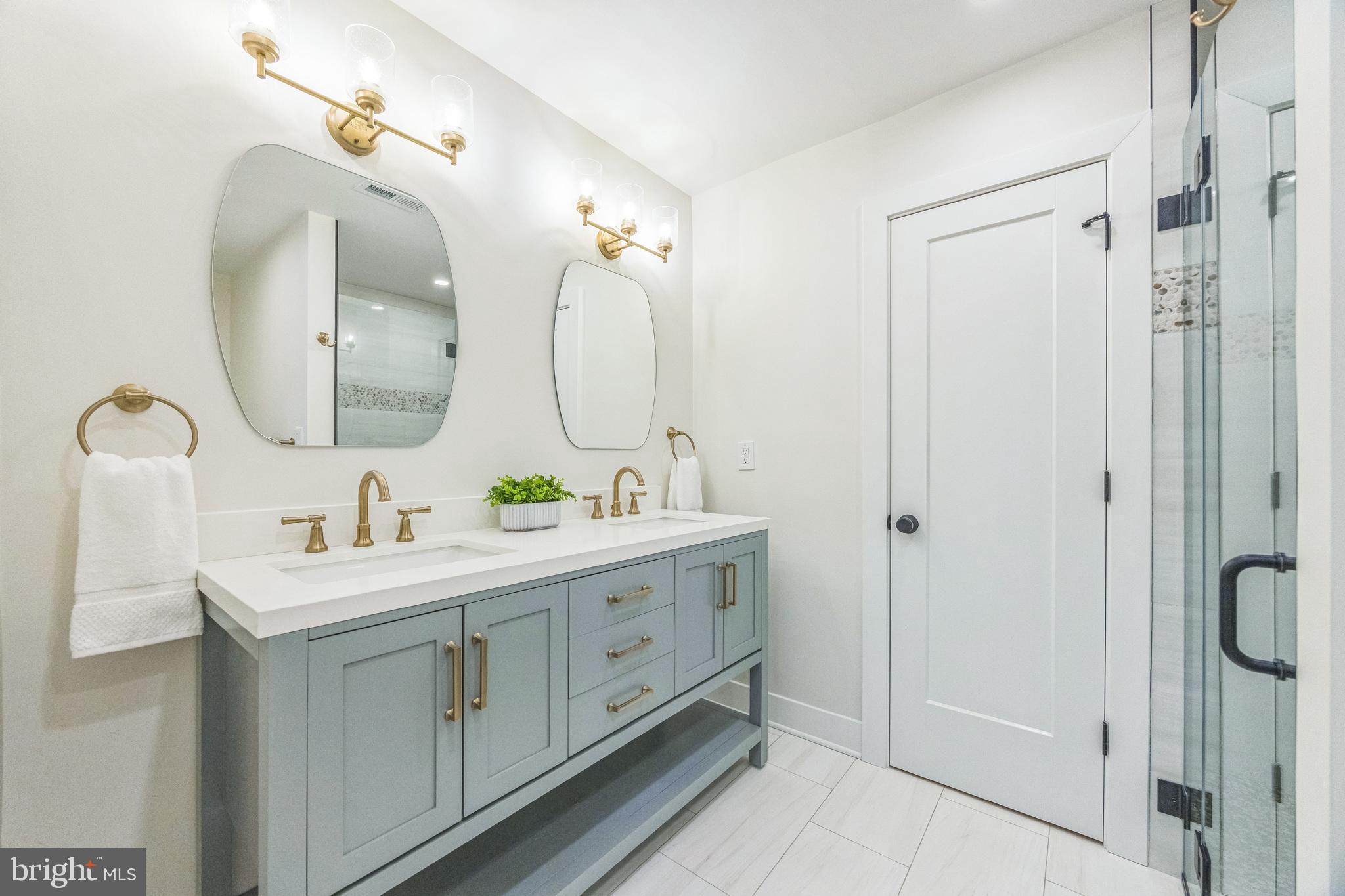 SCOTS GLEN - Residential