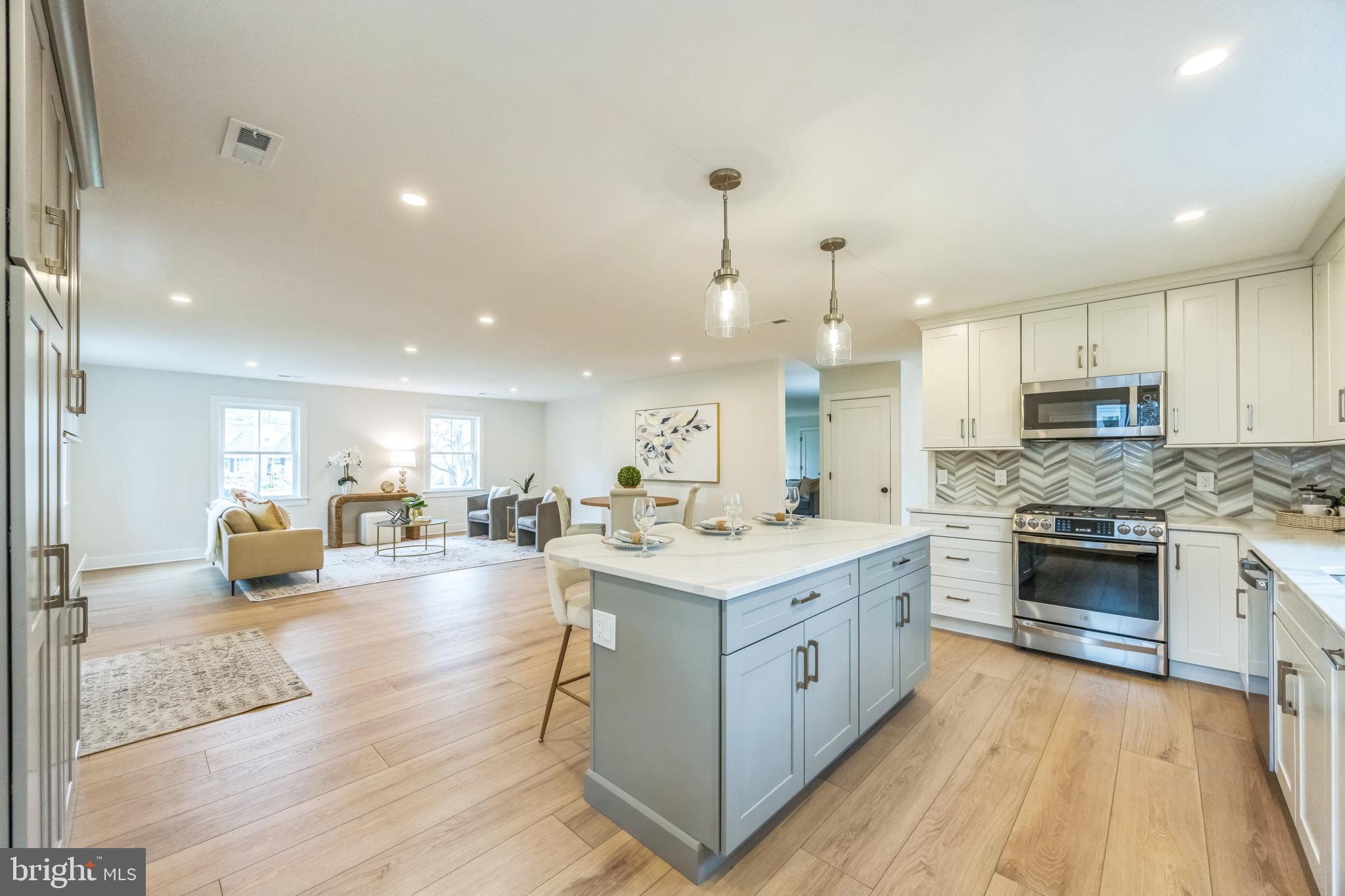 SCOTS GLEN - Residential