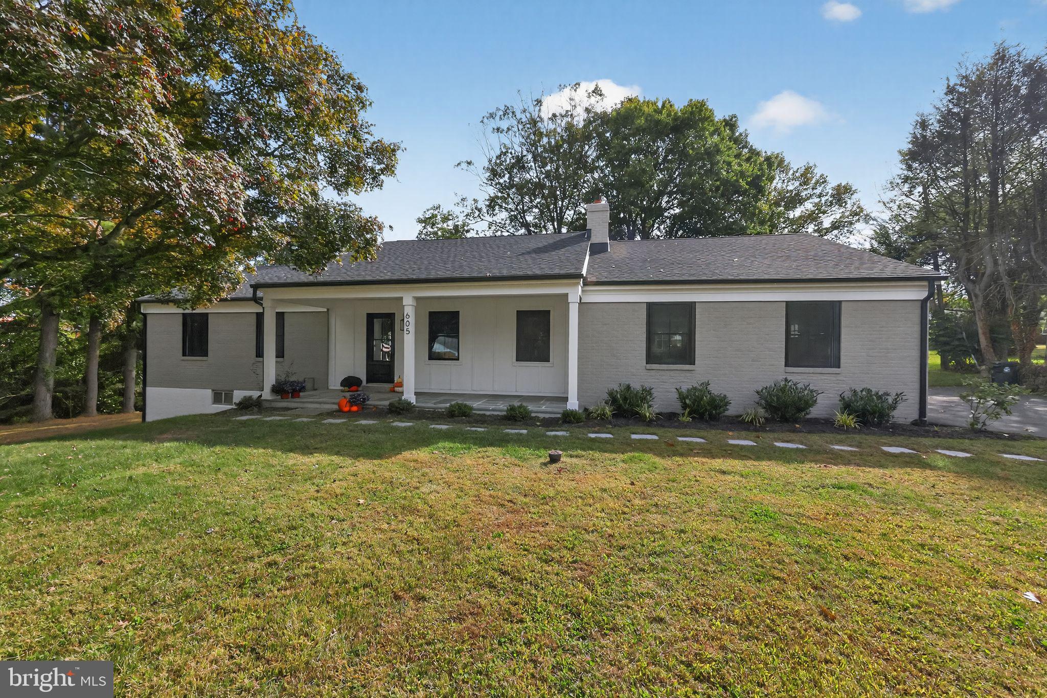 SCOTS GLEN - Residential