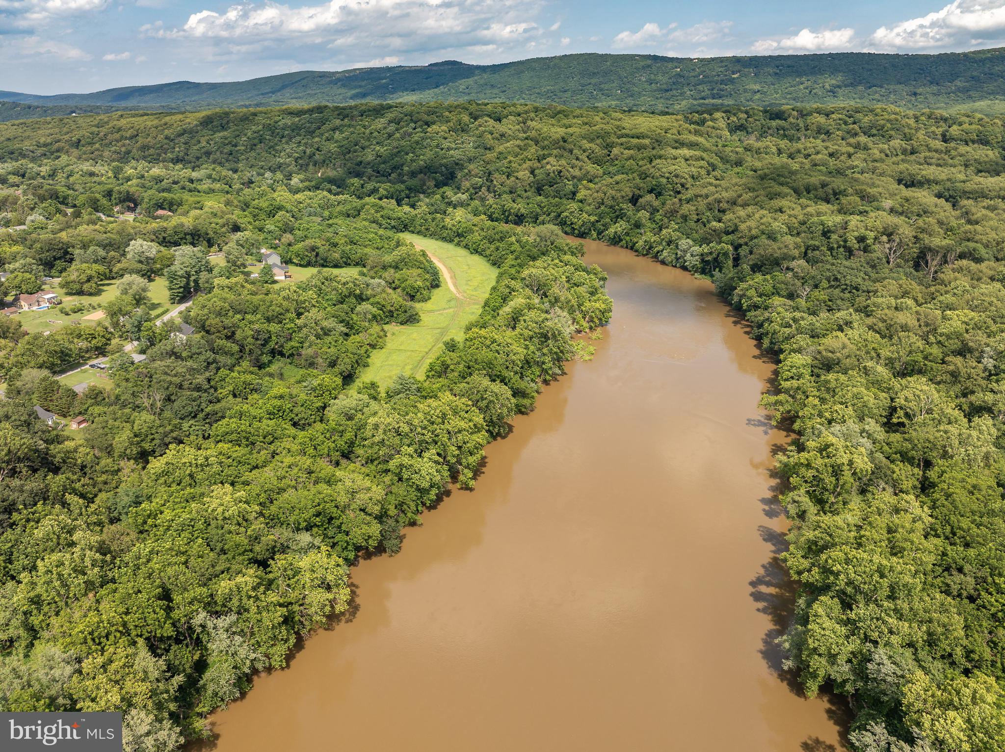 AVON BEND - Residential