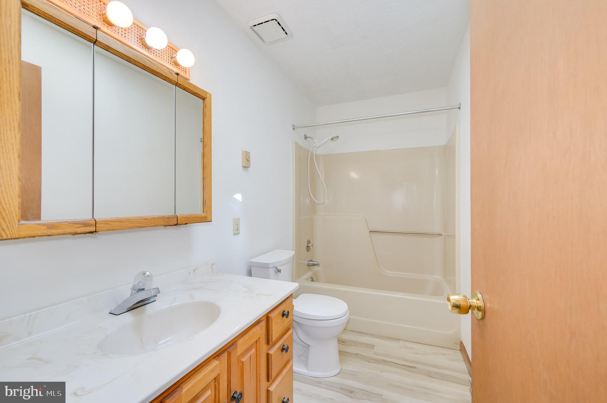 AVON BEND - Residential