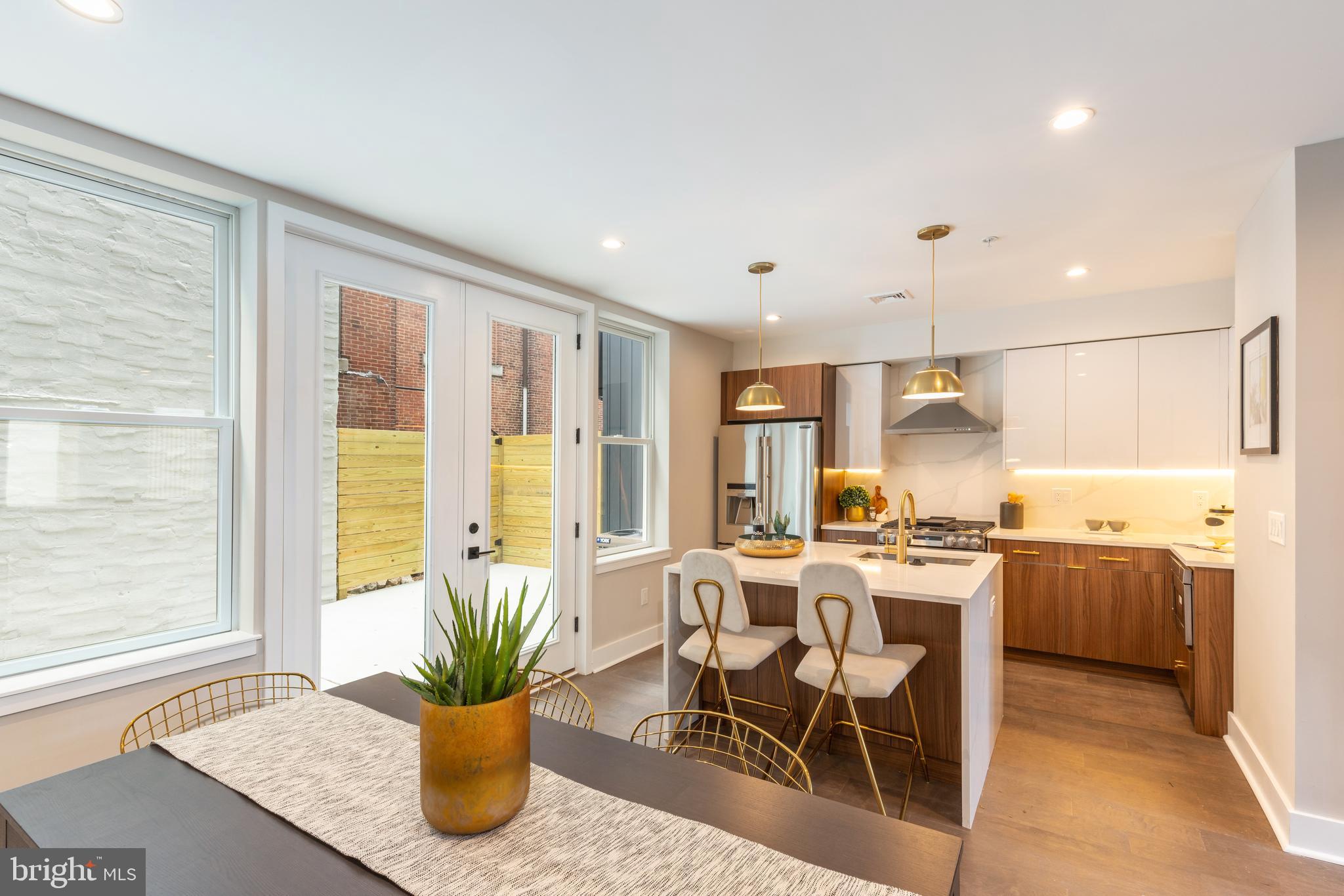 BELLA VISTA - Residential