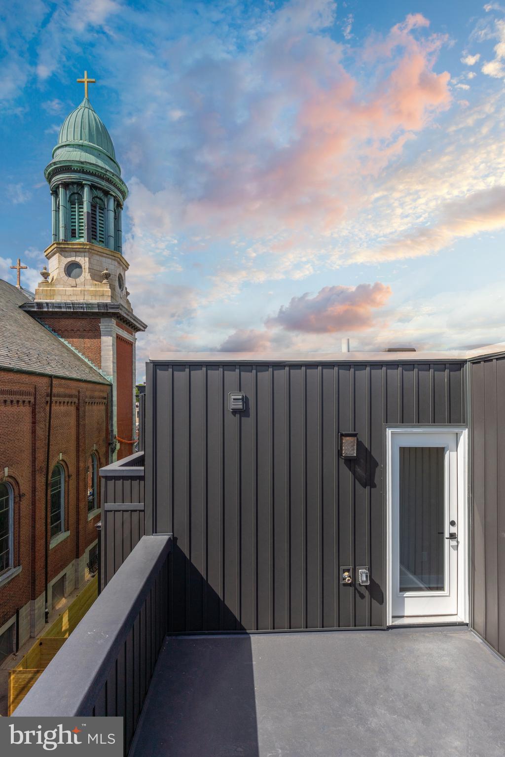 BELLA VISTA - Residential