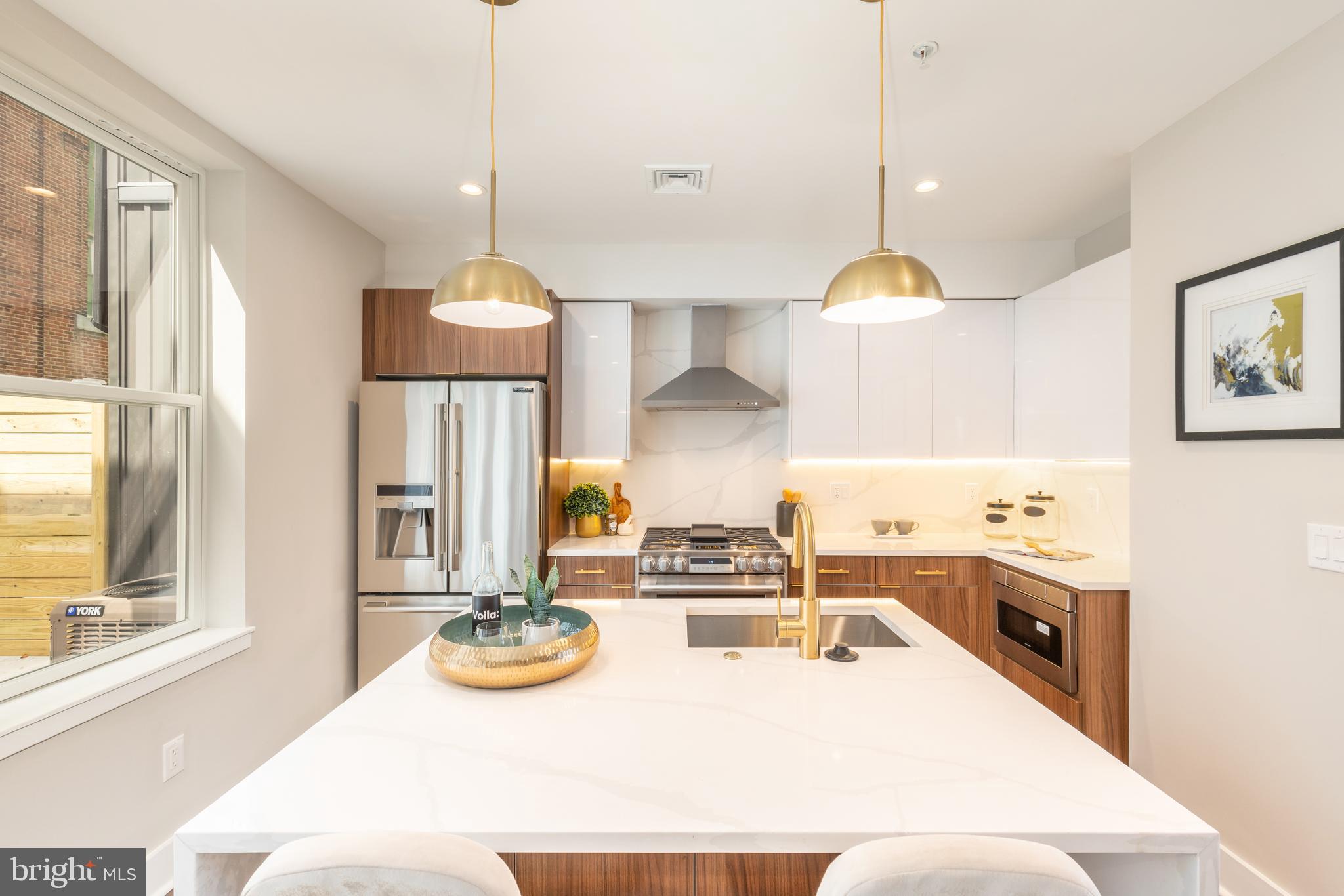 BELLA VISTA - Residential