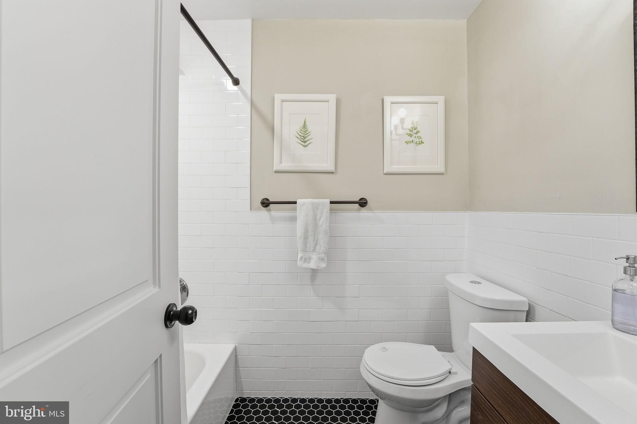 KENSINGTON - Residential