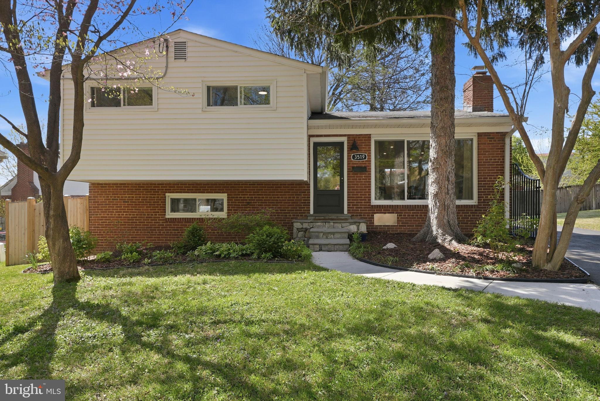 KENSINGTON - Residential