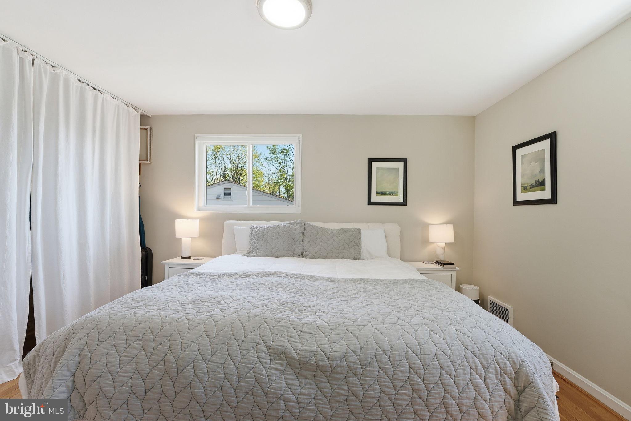 KENSINGTON - Residential