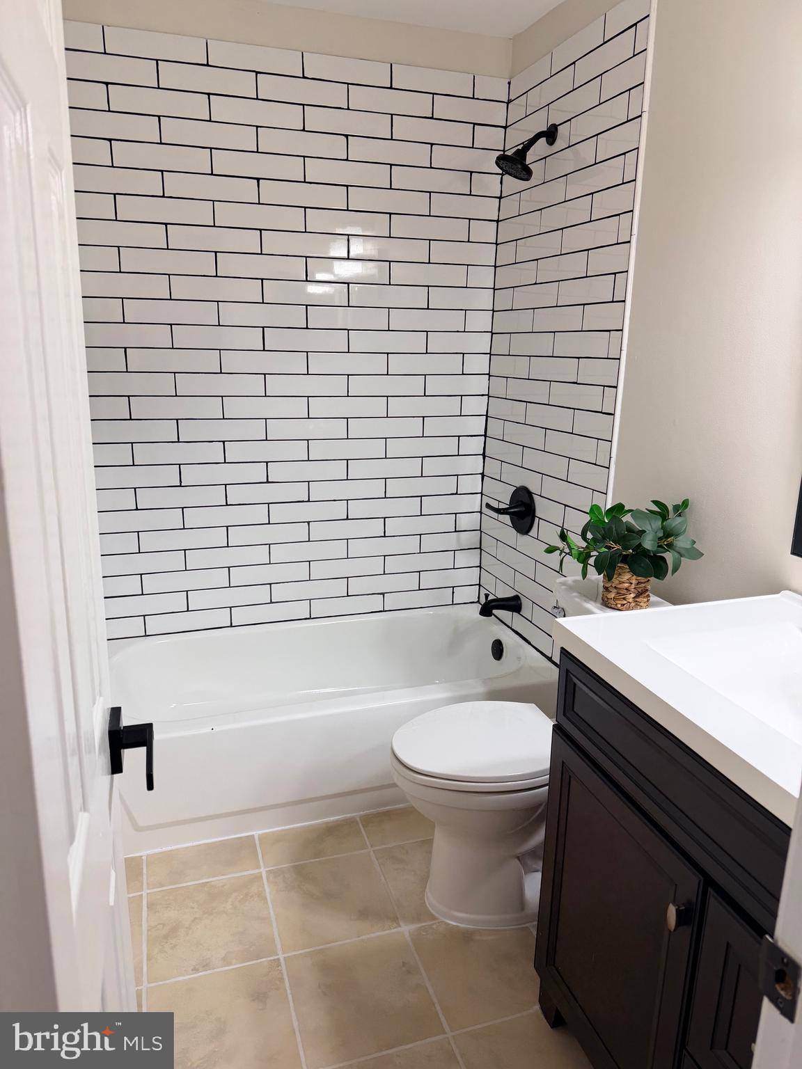 WOODSTONE - Residential Lease