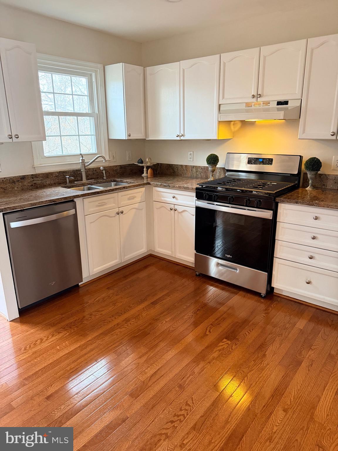 WOODSTONE - Residential Lease