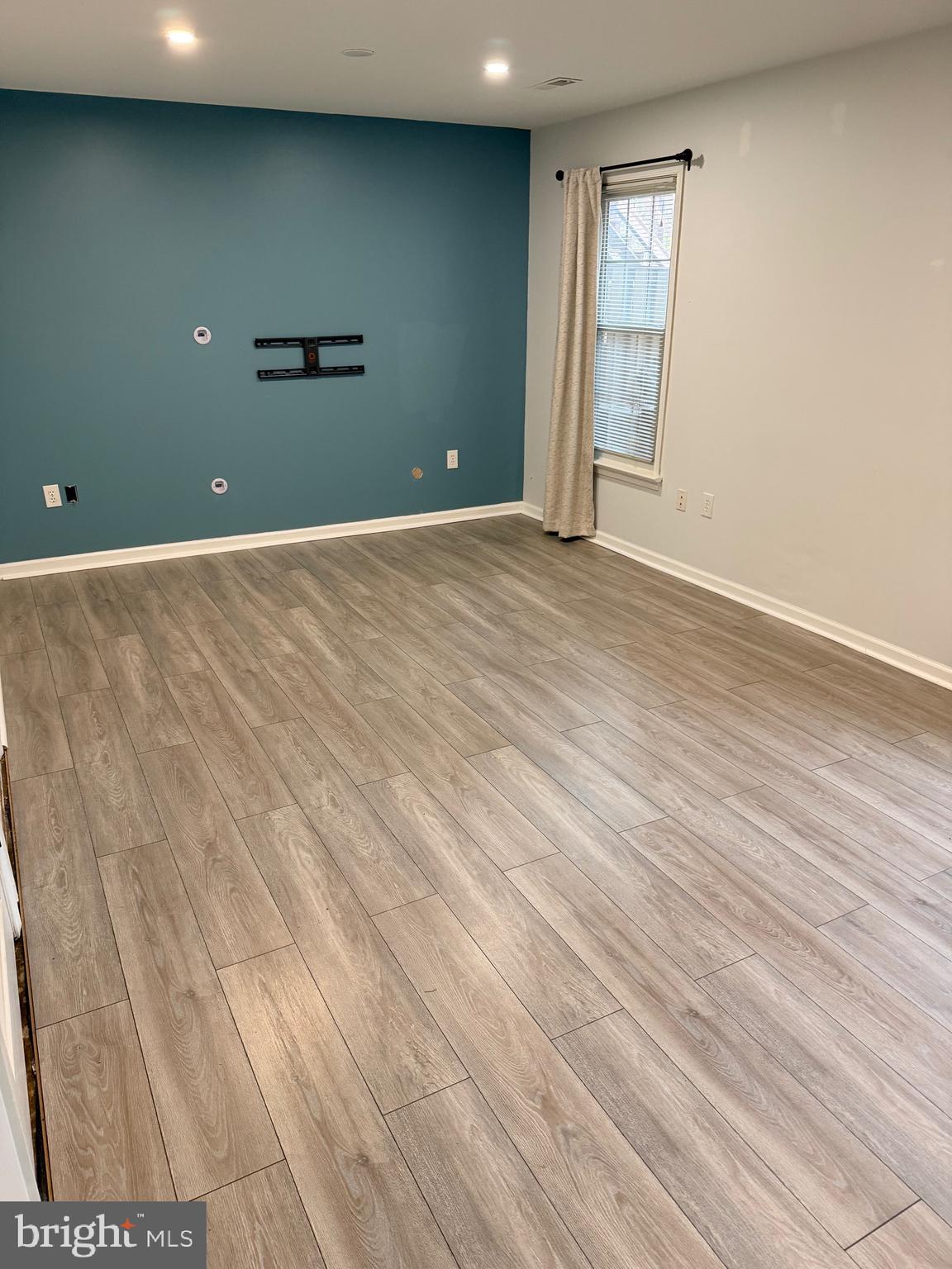 WOODSTONE - Residential Lease