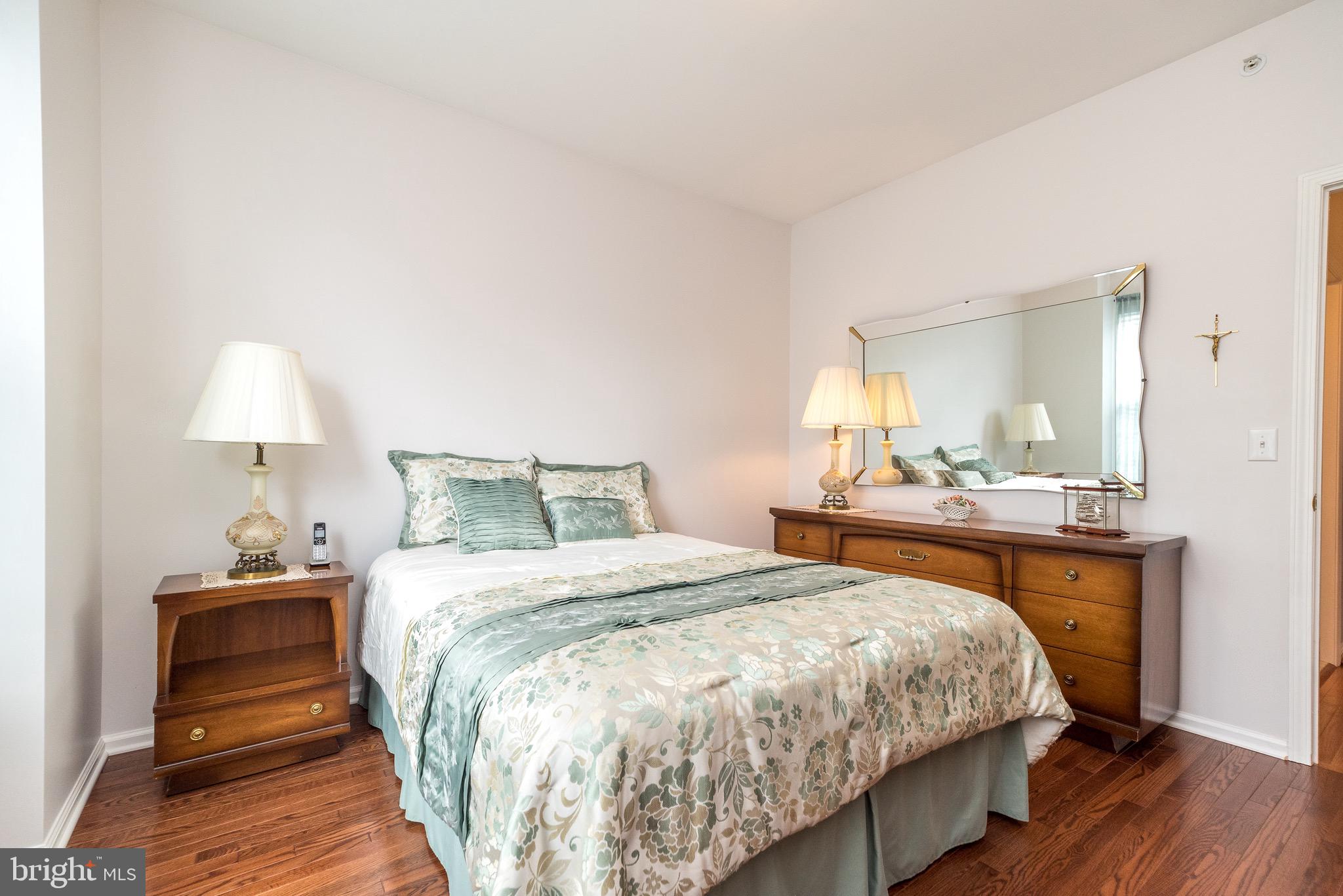 LAMPLIGHTER VILLAGE - Residential