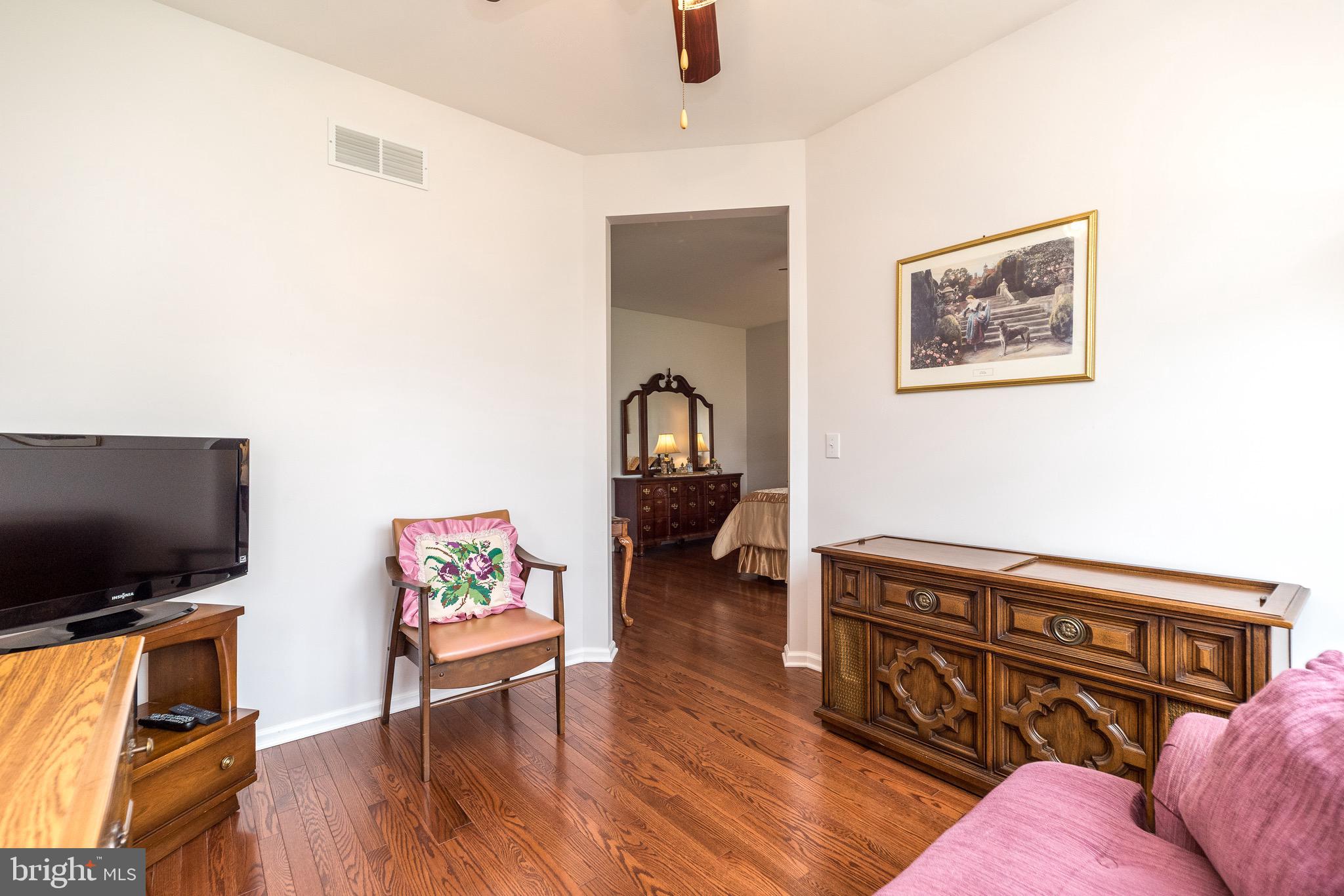 LAMPLIGHTER VILLAGE - Residential