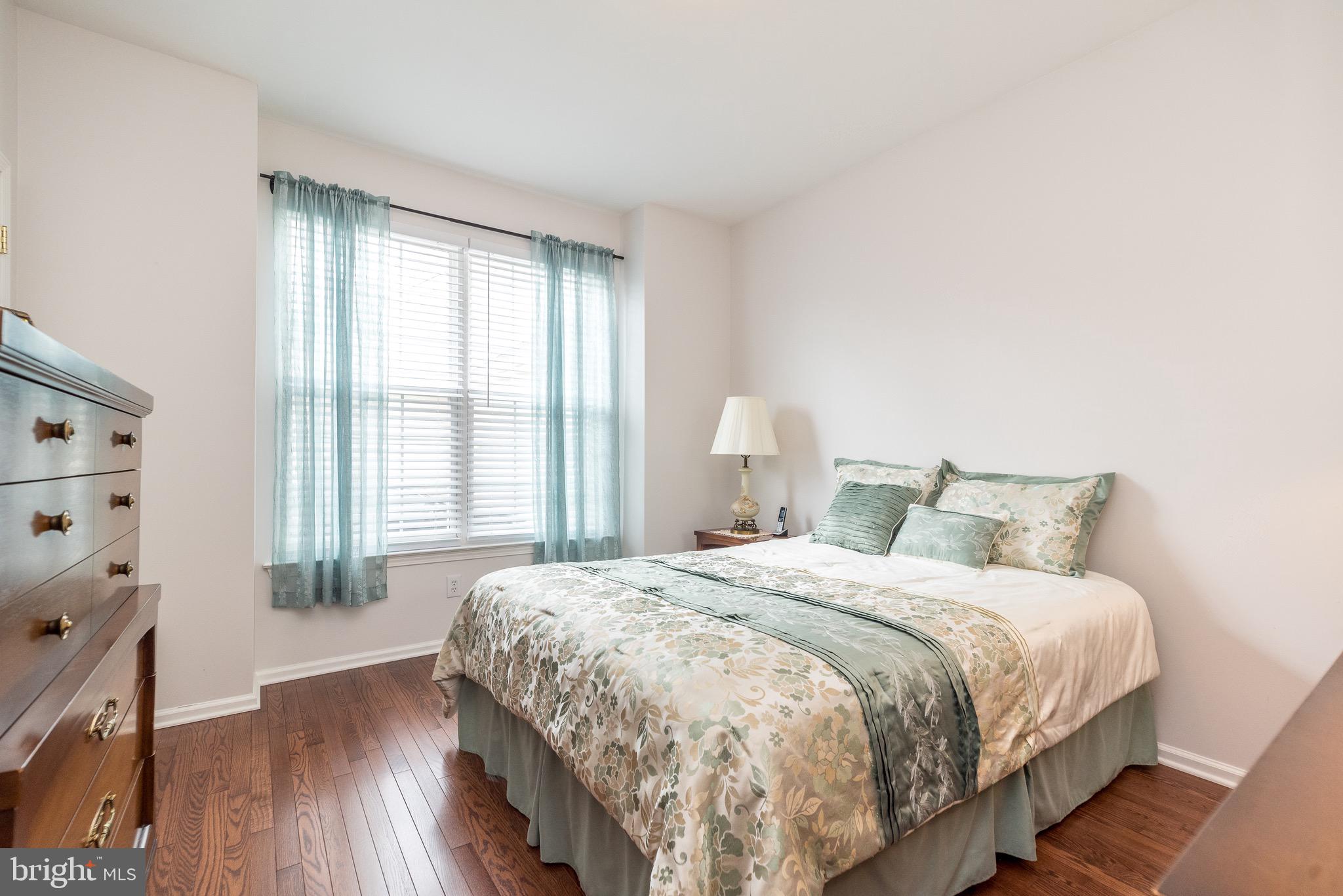 LAMPLIGHTER VILLAGE - Residential