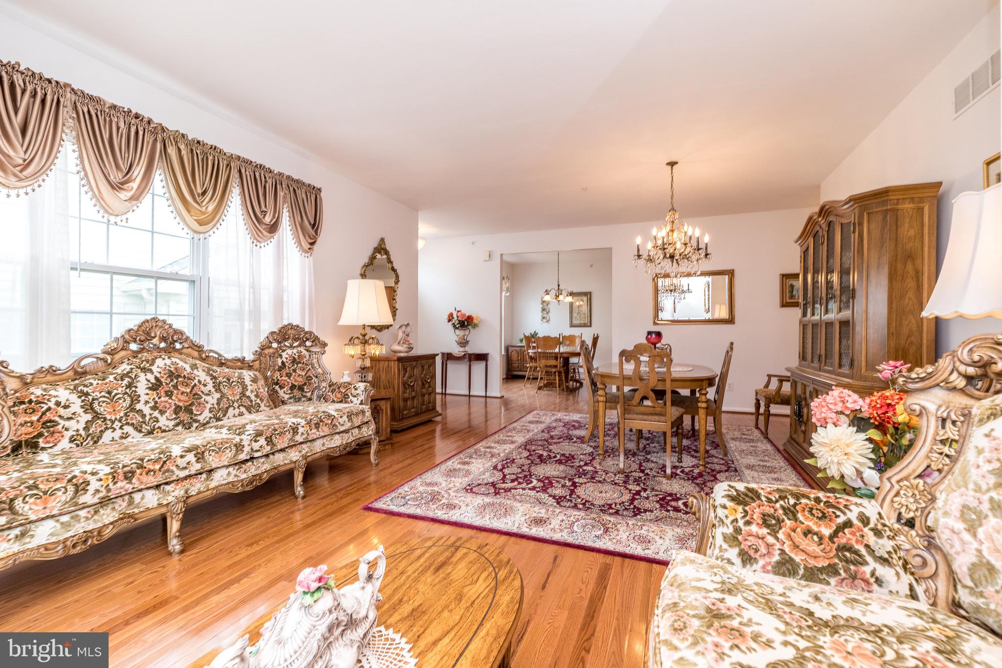 LAMPLIGHTER VILLAGE - Residential