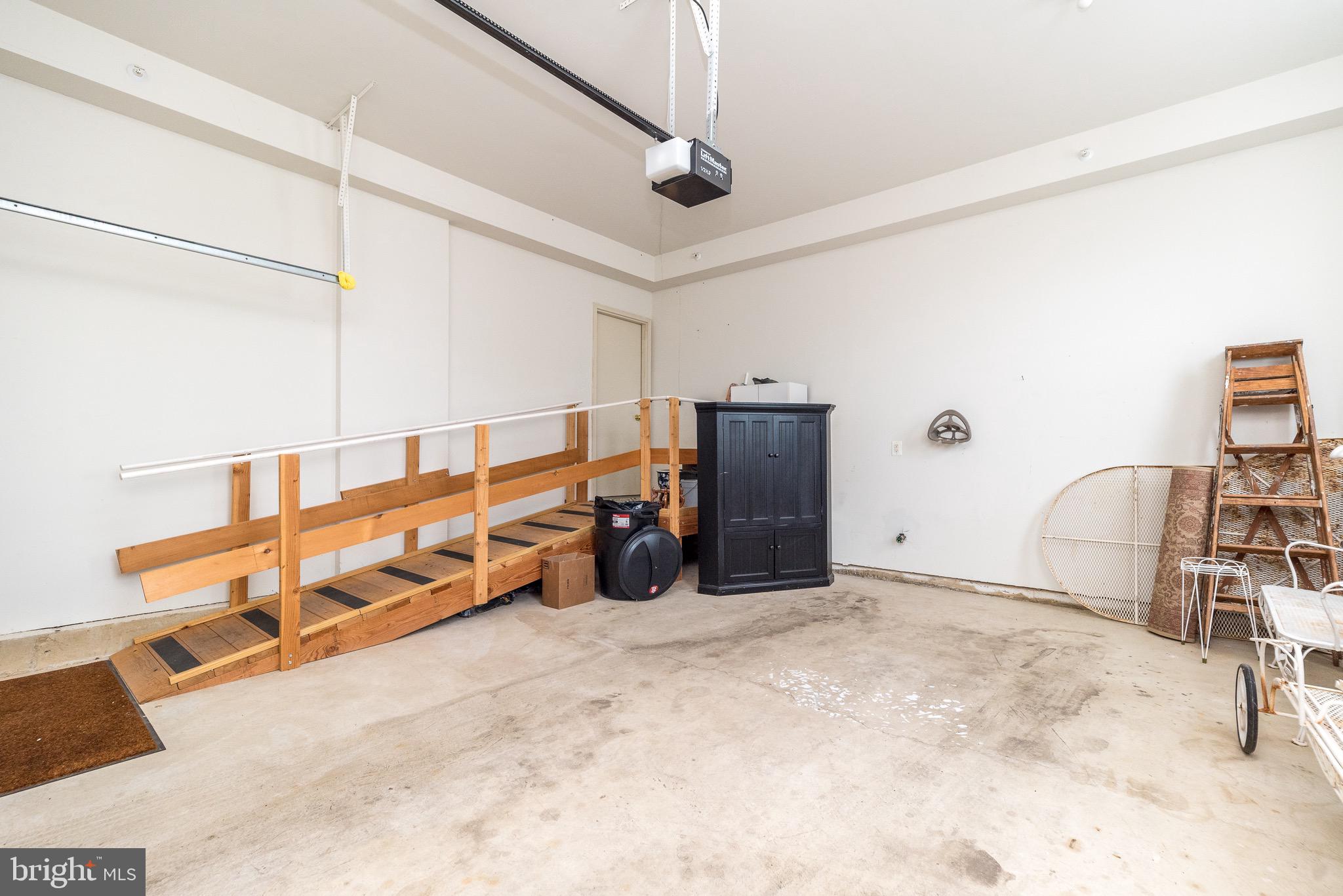 LAMPLIGHTER VILLAGE - Residential