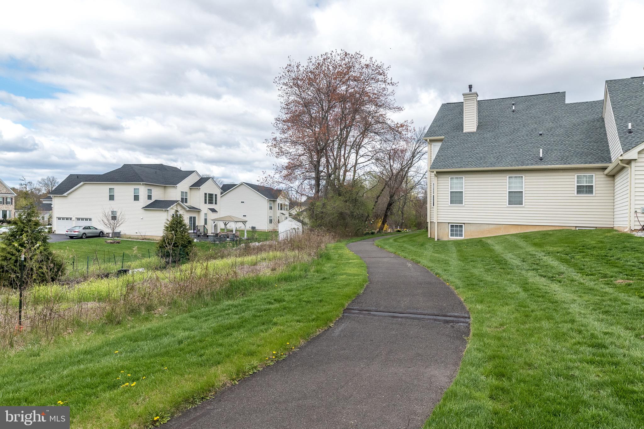 LAMPLIGHTER VILLAGE - Residential