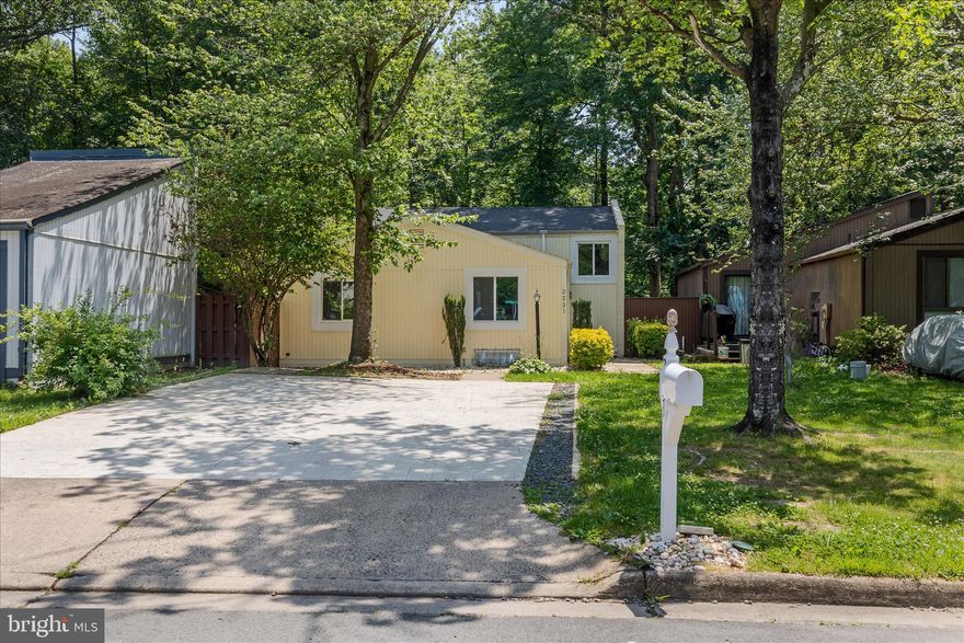 Welcome to this beautifully maintained and move-in ready split-level contemporary home with around 1,500 square feet living space in the heart of Reston brand new roof installed this year ensures lasting durability! This home is move-in ready and freshly painted throughout. two extra rooms in the basement. The kitchen provides ample cabinet storage, and opens to a deck overlooking the large, fenced backyard—perfect for outdoor entertaining. With a fully finished basement for extra space, must-see! no rent back