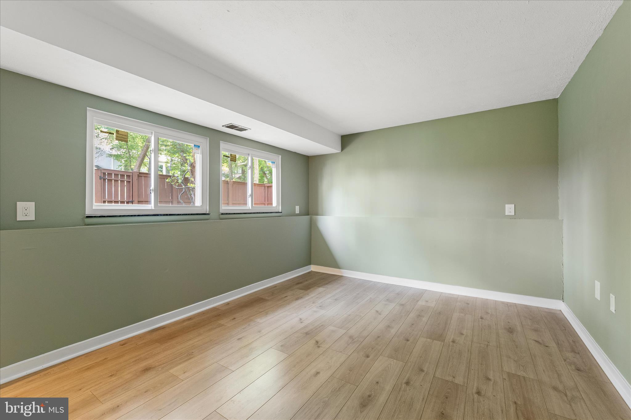 RESTON - Residential