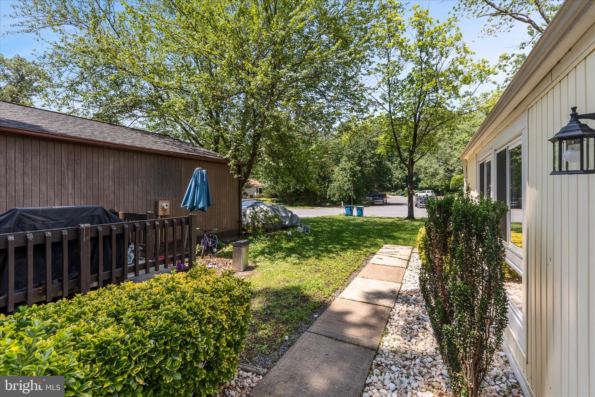 RESTON - Residential