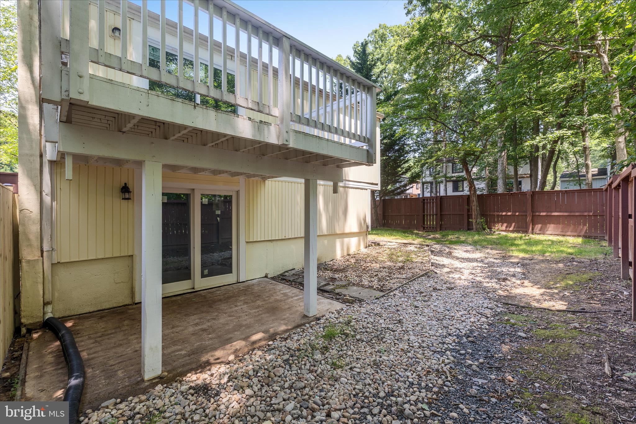 RESTON - Residential