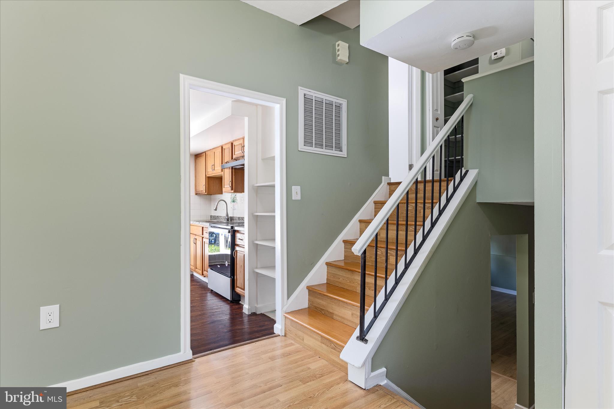 RESTON - Residential