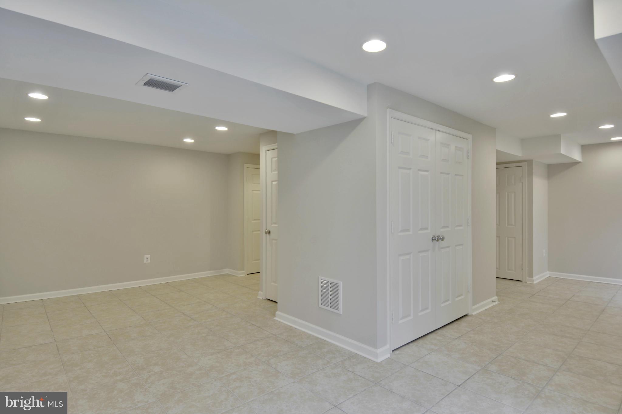 WESTPHALIA WOODS - Residential