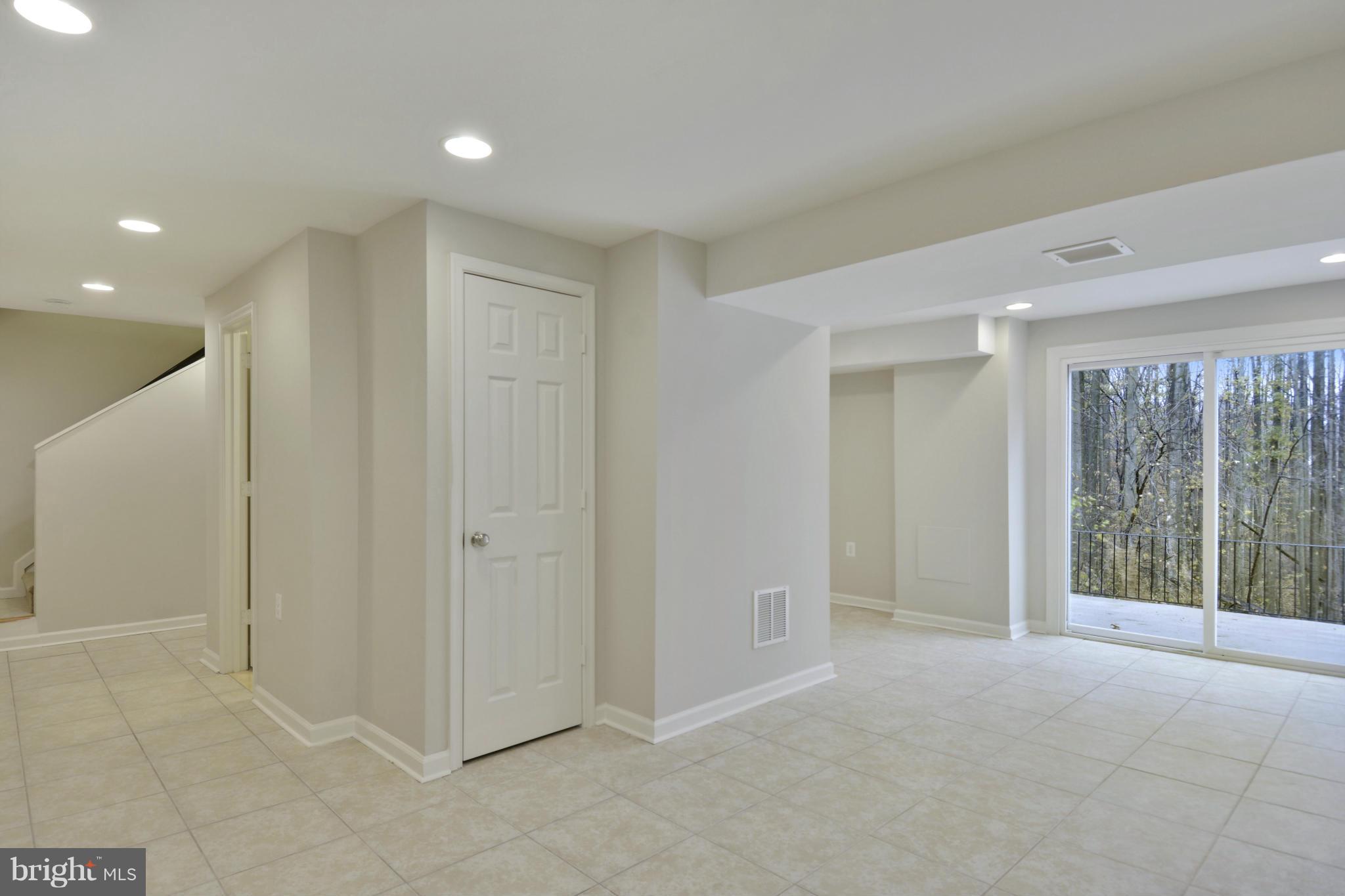 WESTPHALIA WOODS - Residential