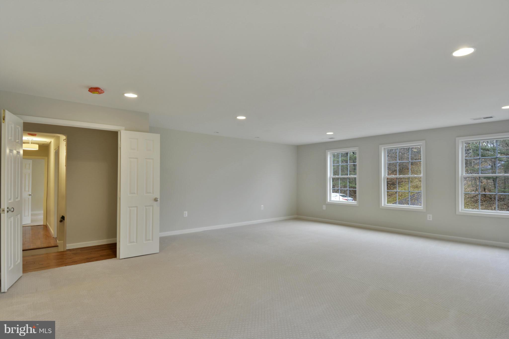 WESTPHALIA WOODS - Residential