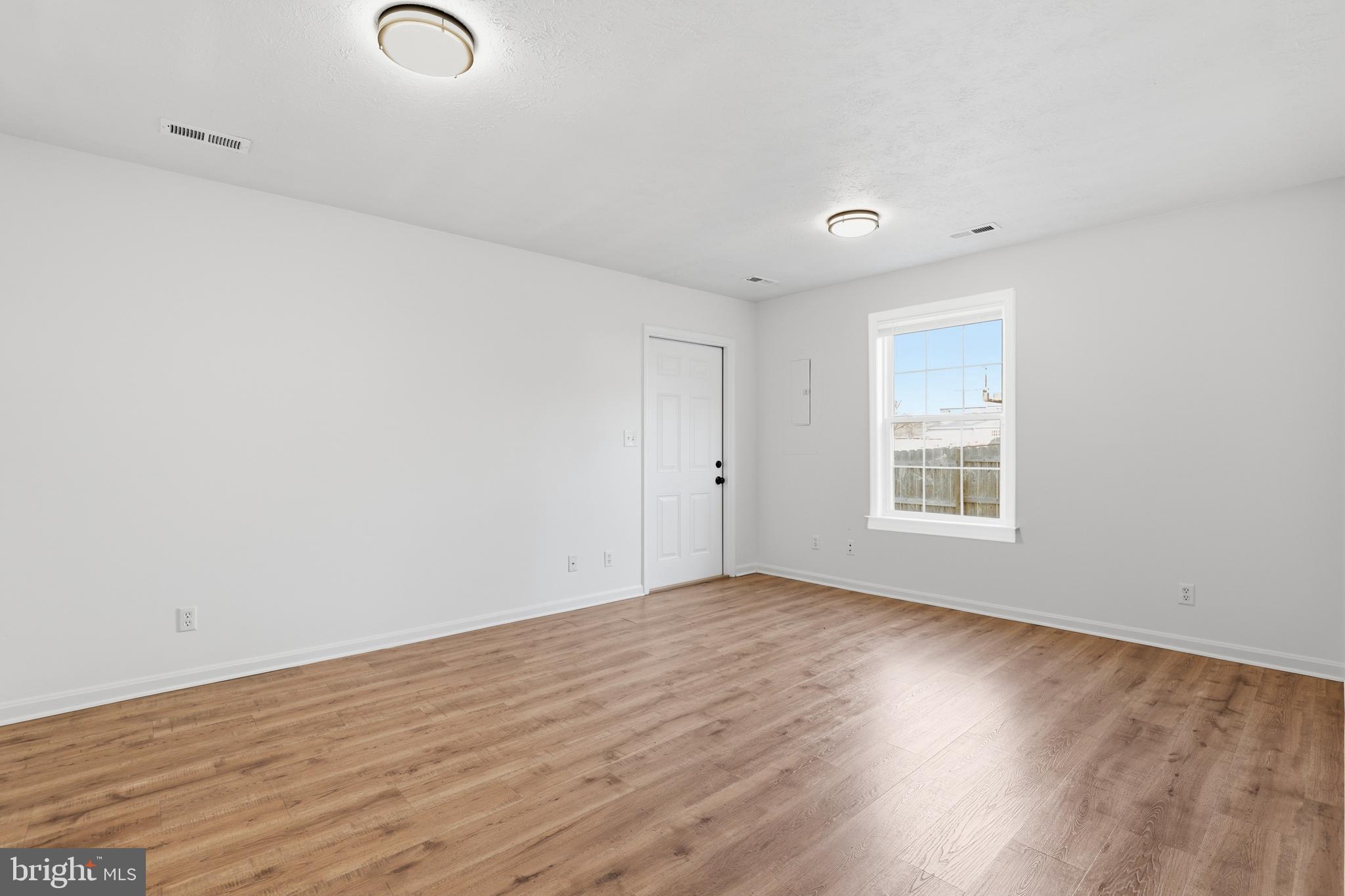 CHARLESTOWN COMMONS - Residential