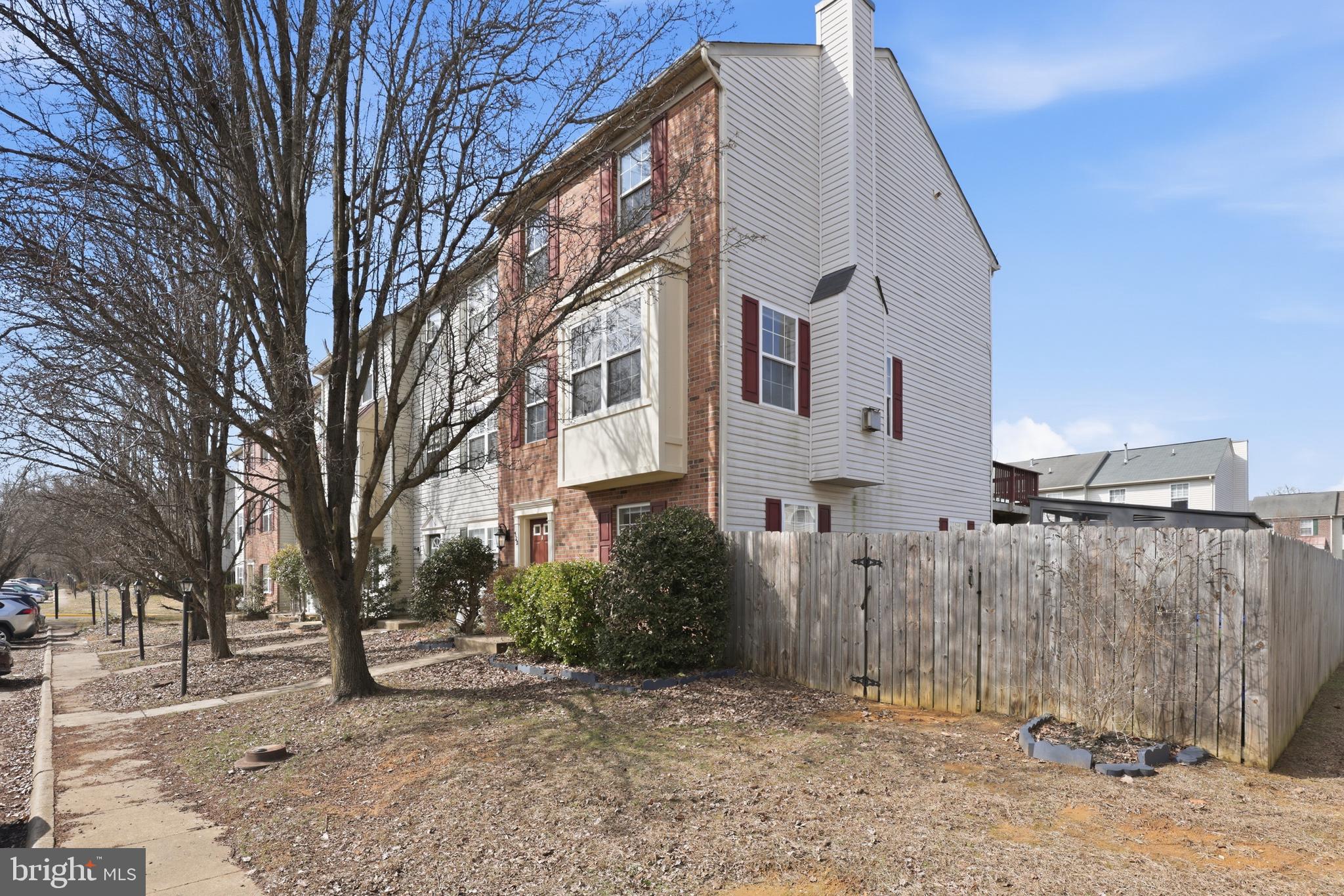 CHARLESTOWN COMMONS - Residential