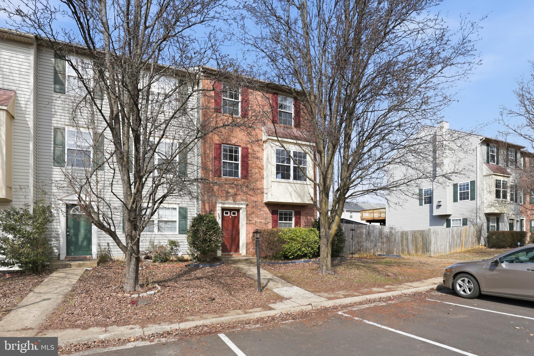 CHARLESTOWN COMMONS - Residential