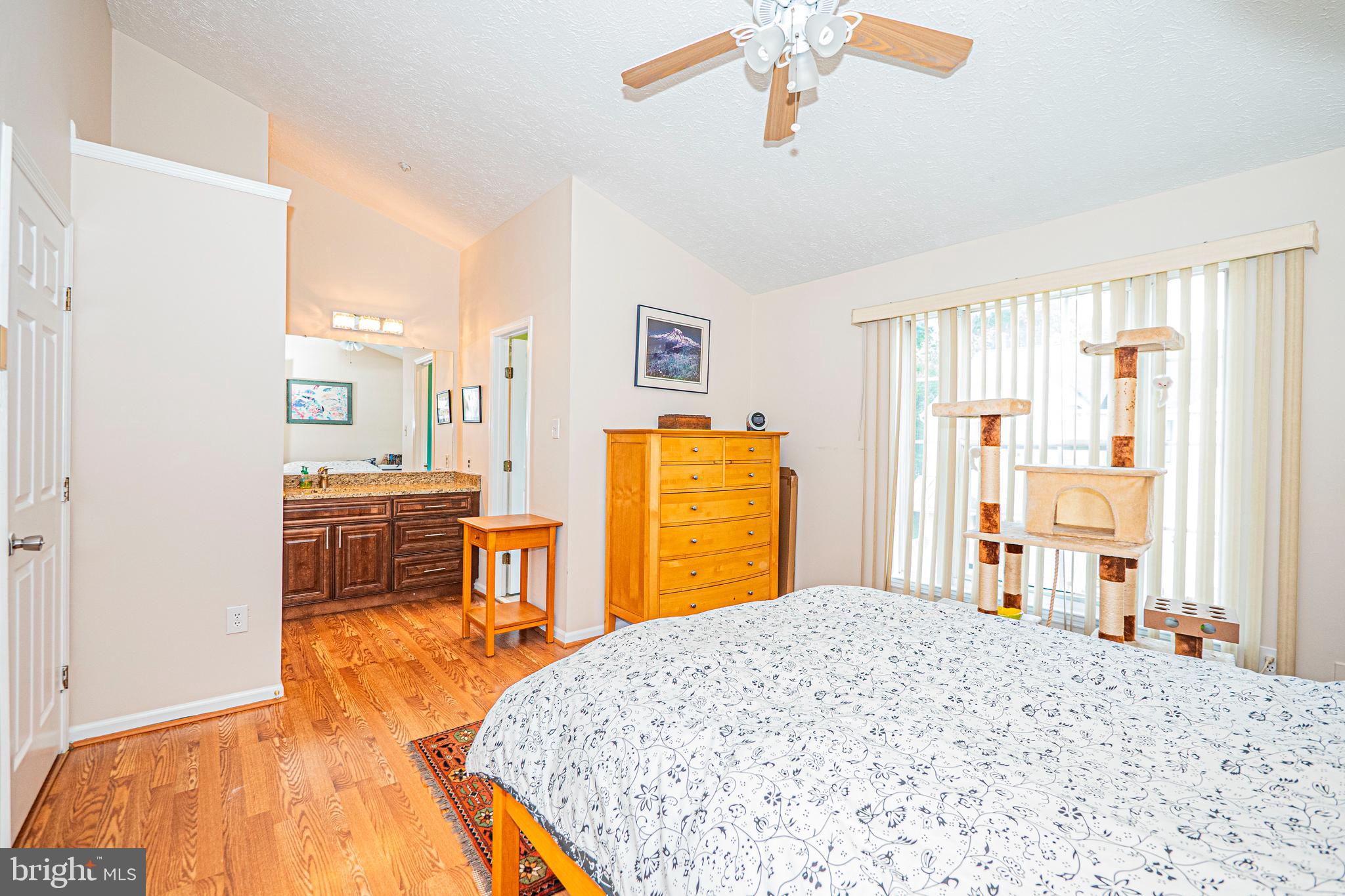 JAMES CREEK - Residential