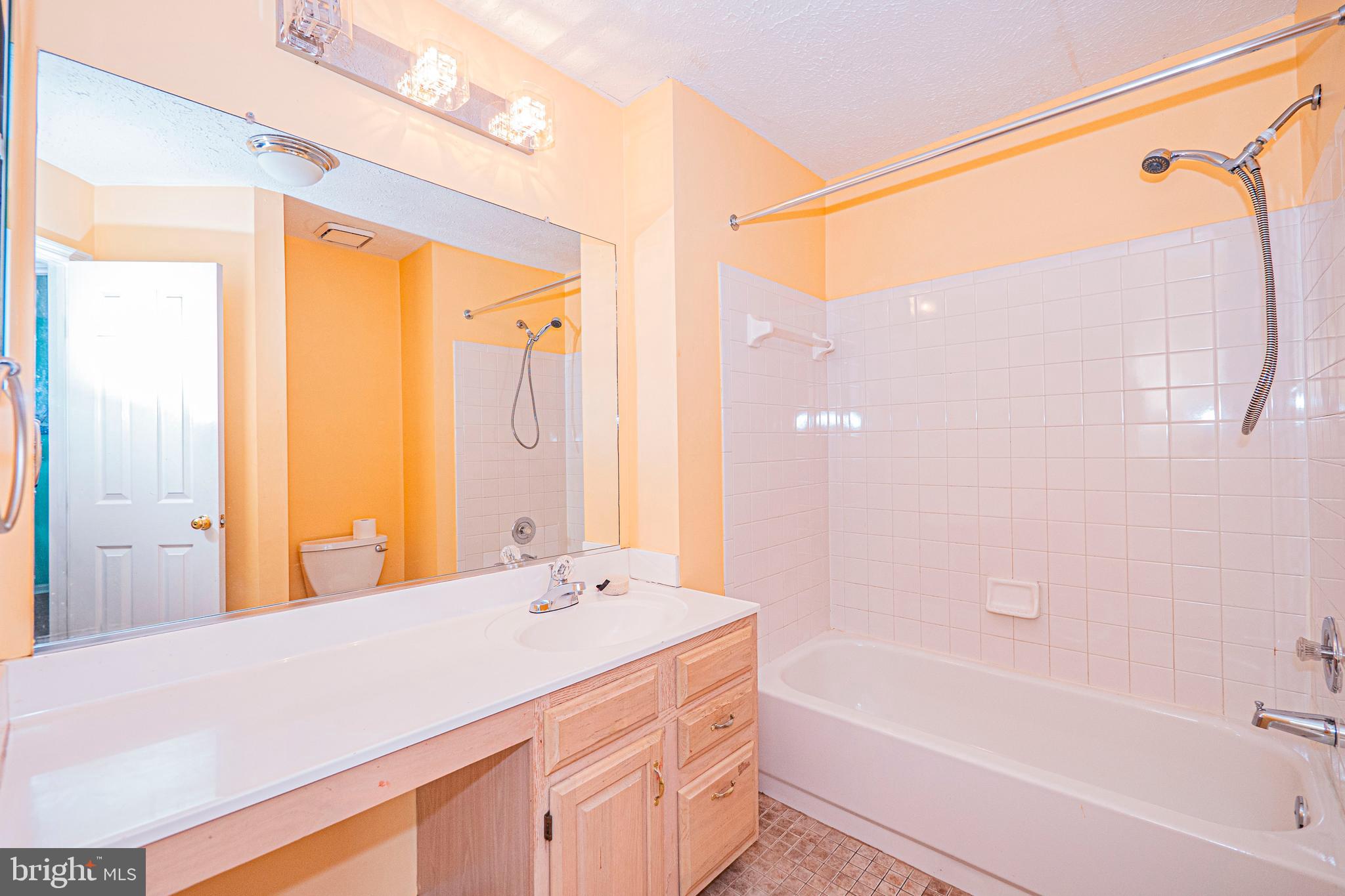 JAMES CREEK - Residential