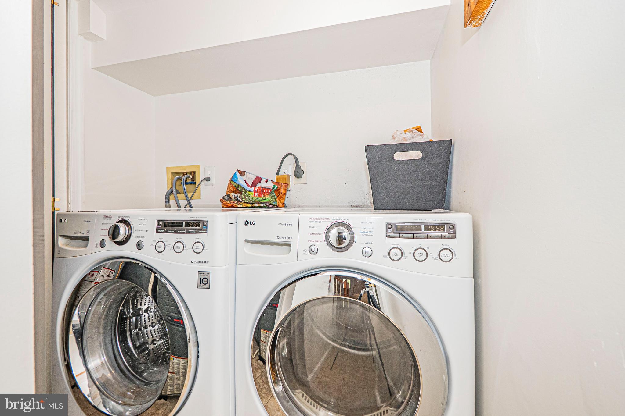 JAMES CREEK - Residential