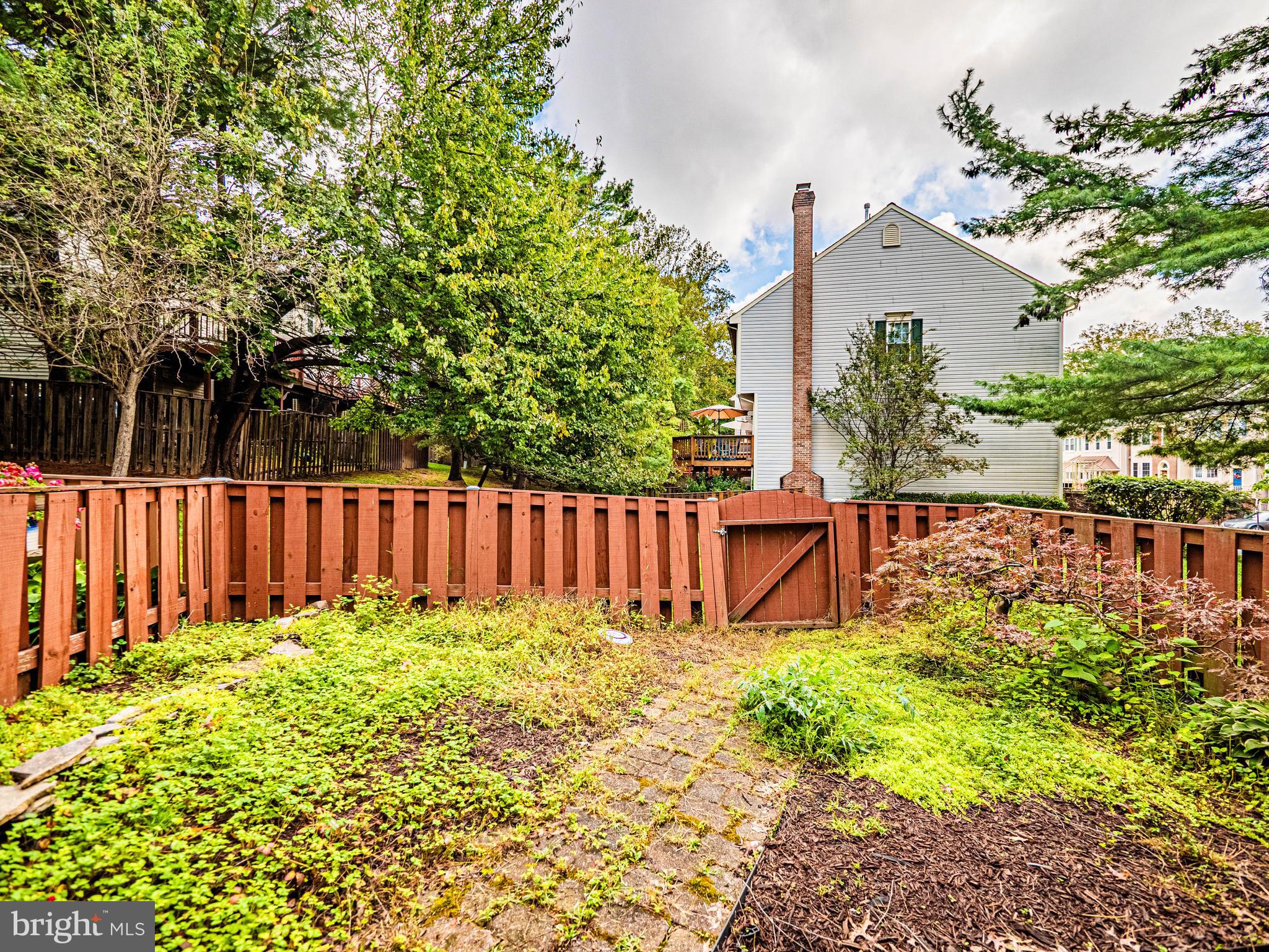 JAMES CREEK - Residential