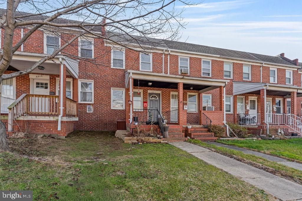 Photo of 6811 Bank Street, BALTIMORE, MD 21224 (MLS # MDBA2197864)