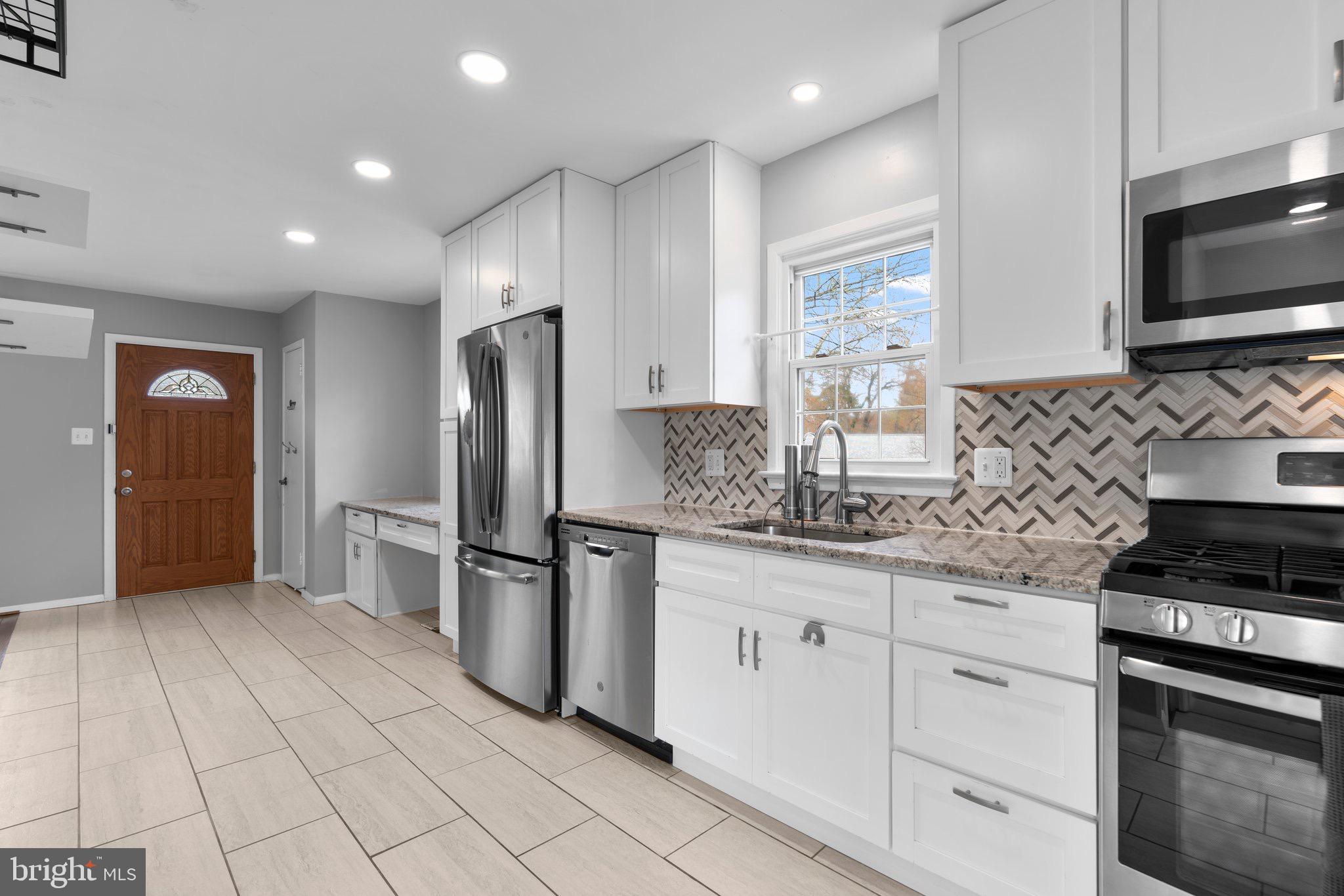 SILVER ROCK - Residential